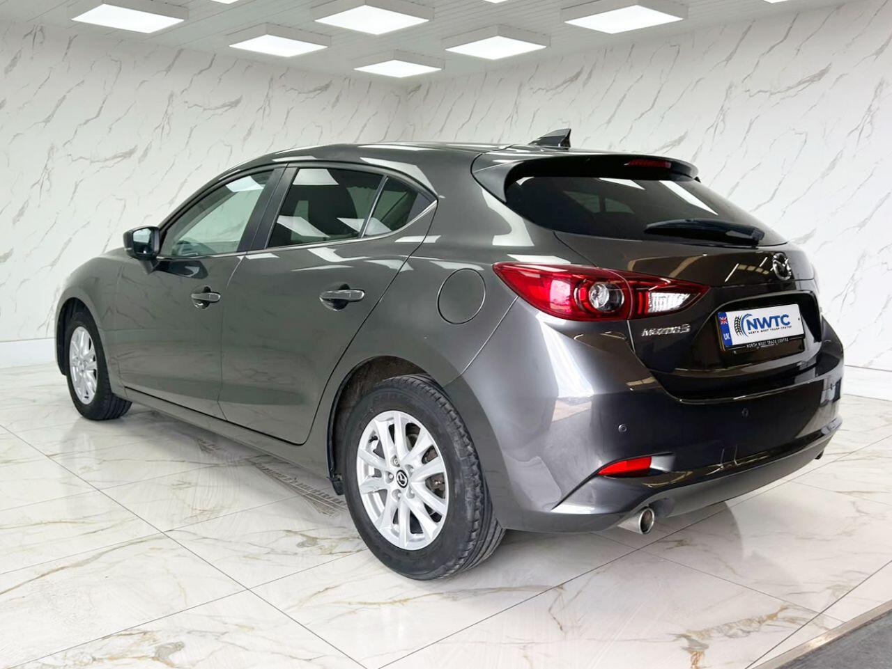 Mazda Mazda3 view 8