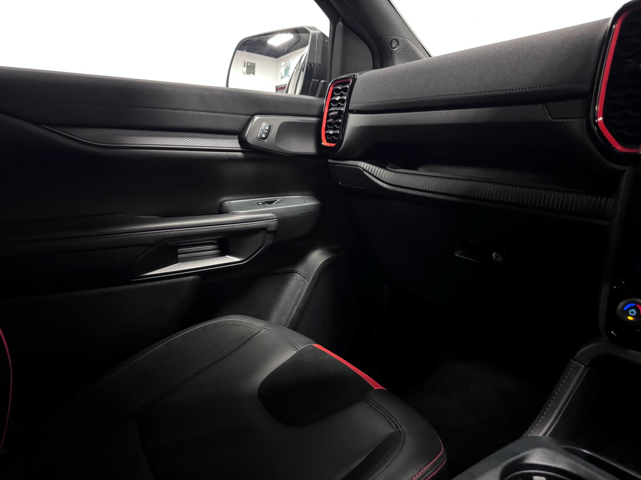 Ford Ranger view 39