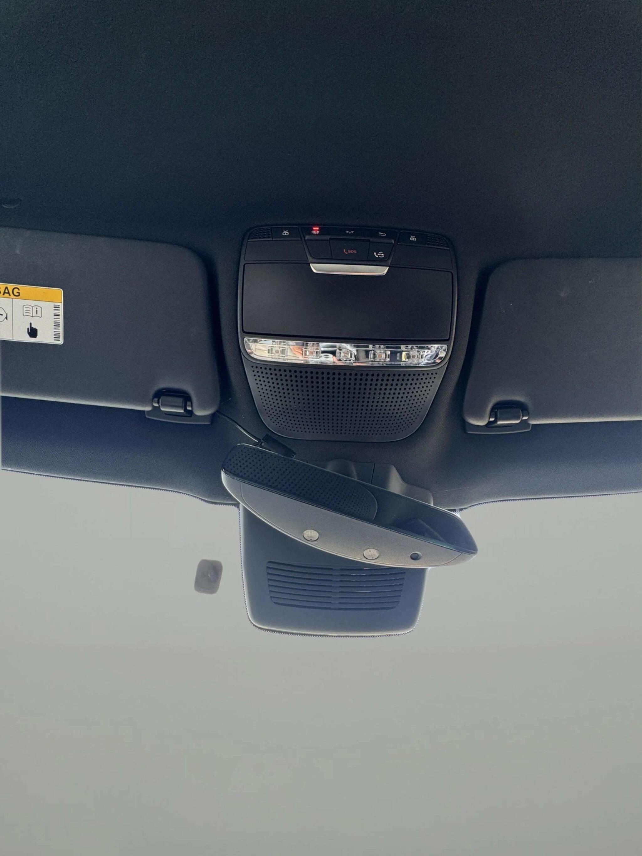 Mercedes-Benz EQC view 62