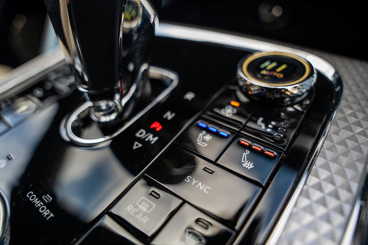 Bentley Flying Spur view 60