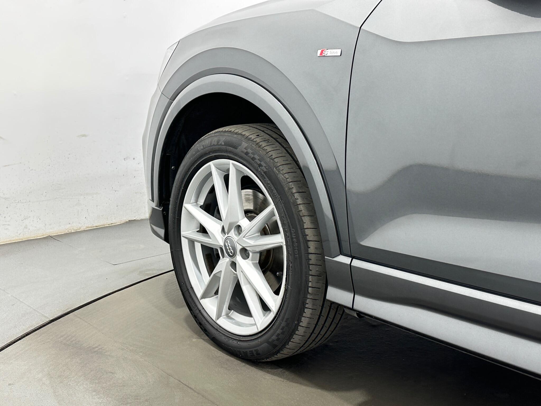 Audi Q2 view 51