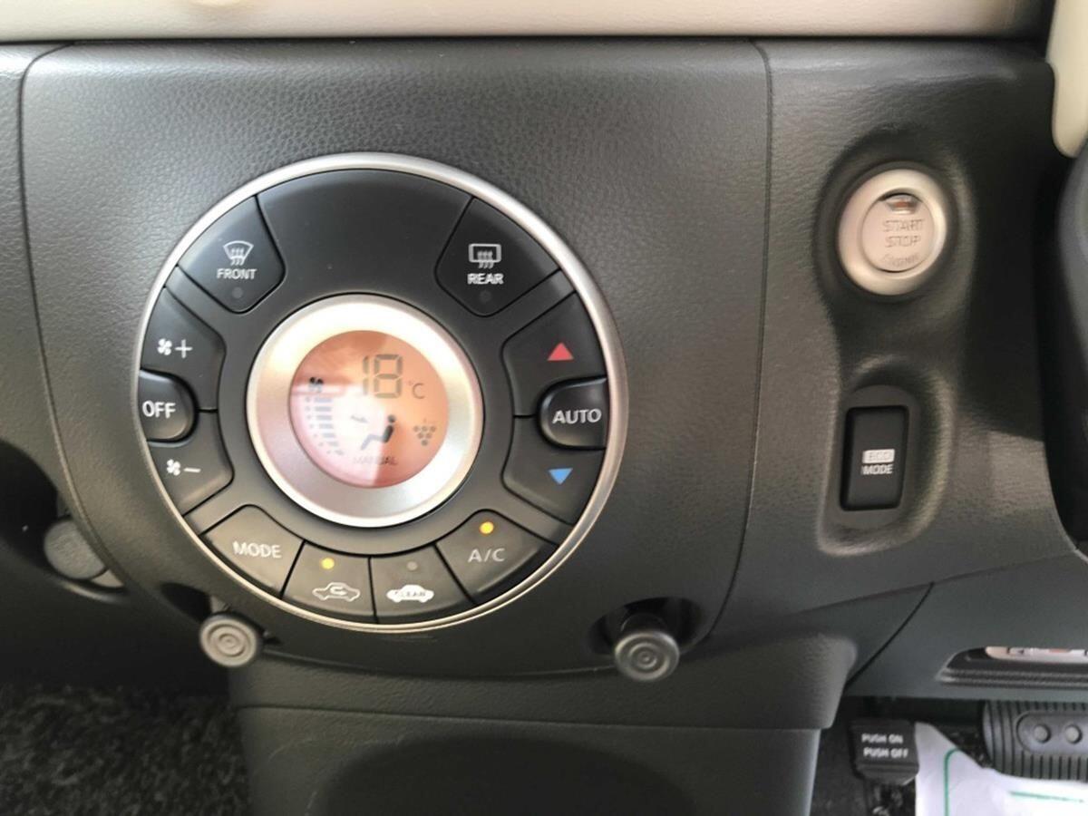 Nissan Cube view 13