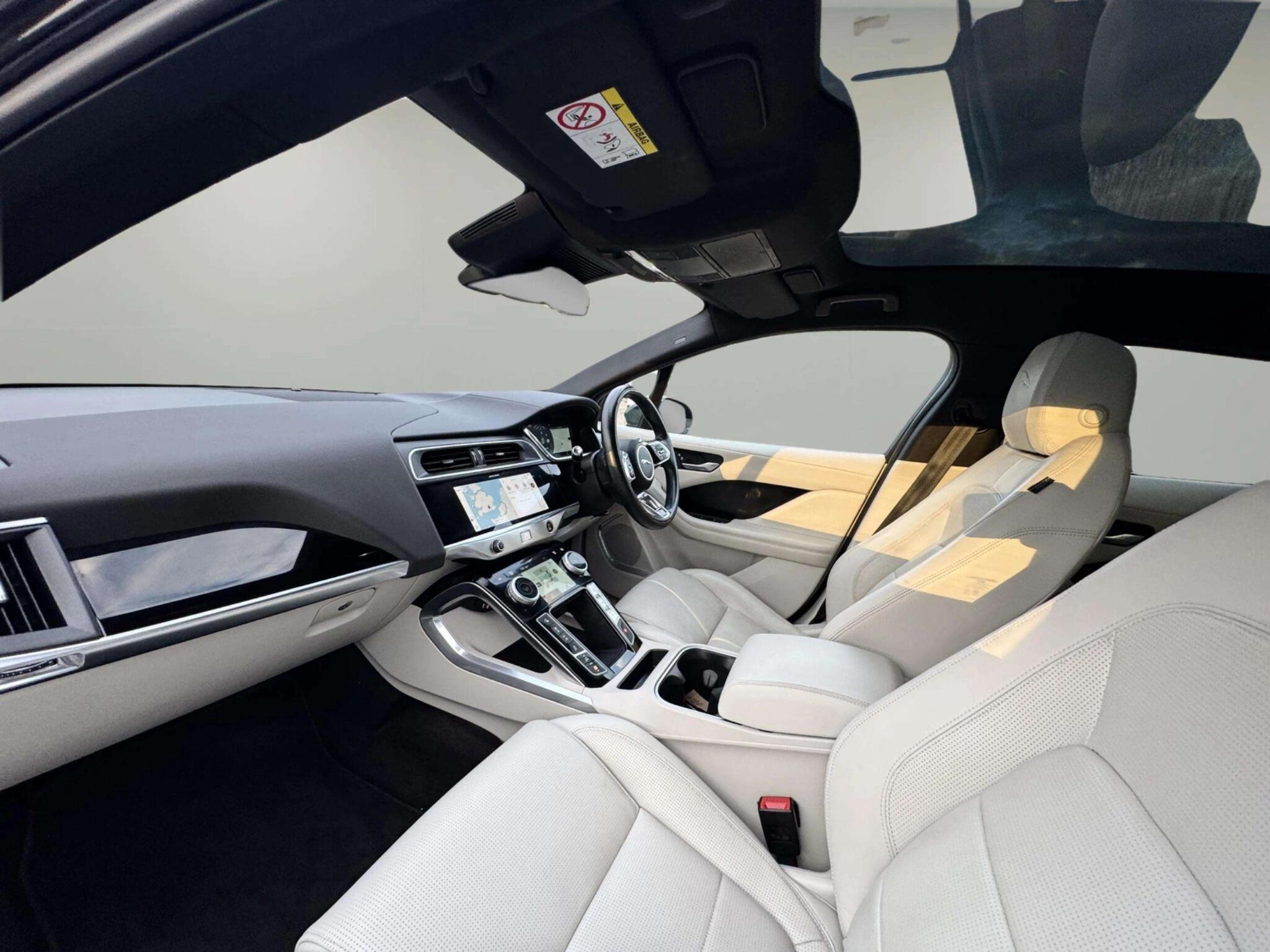 Jaguar I-Pace view 31