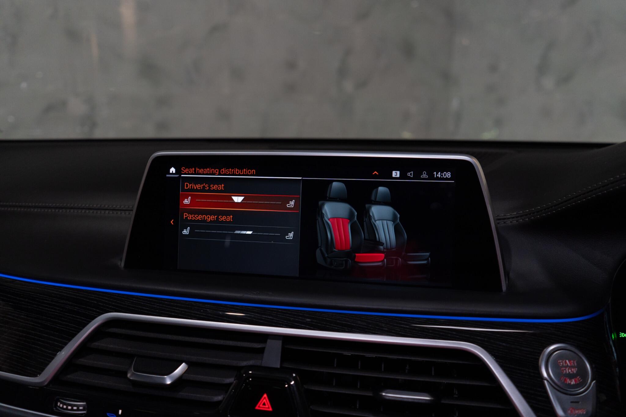 BMW 7 Series view 26