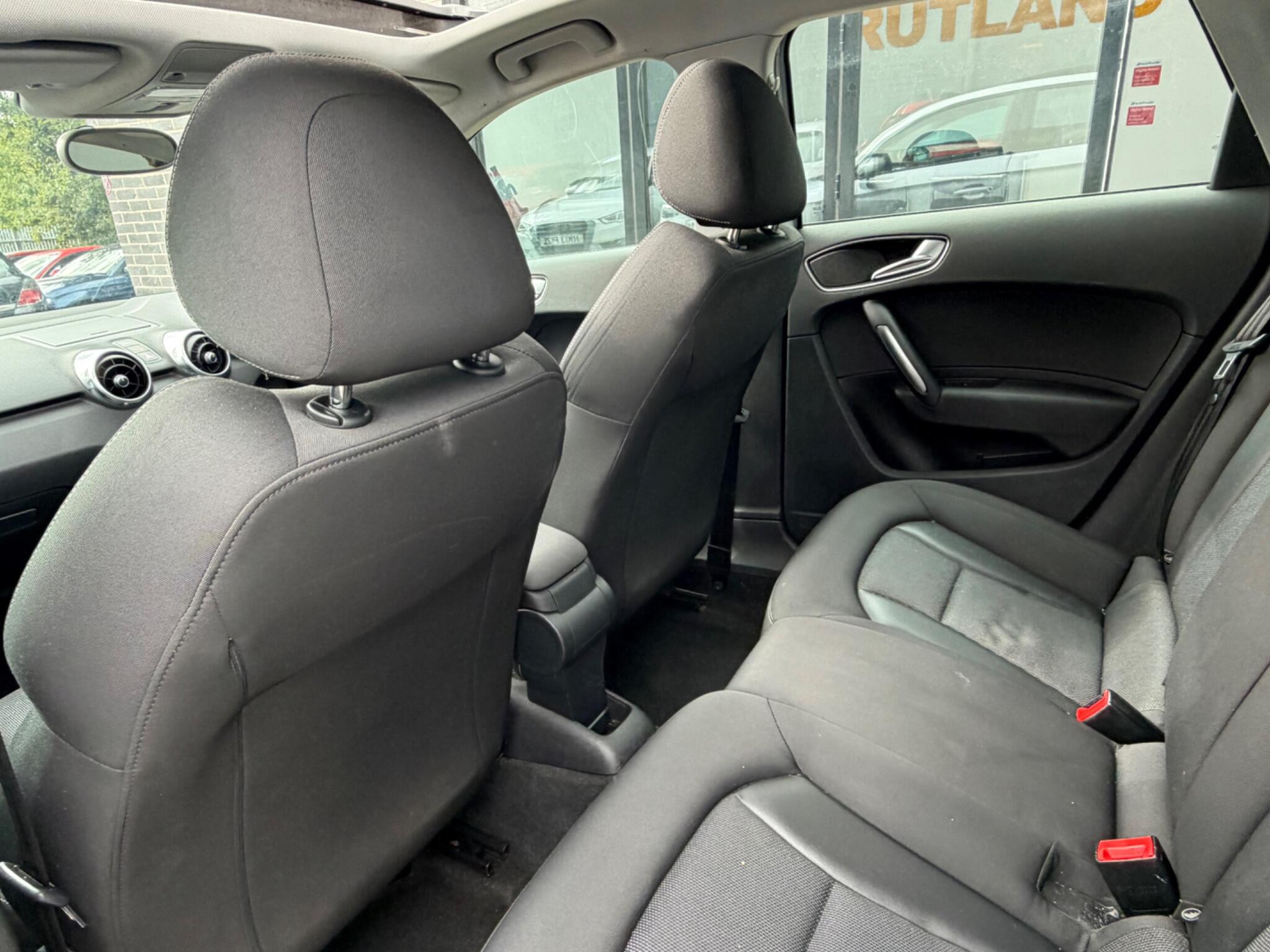 Audi A1 view 28