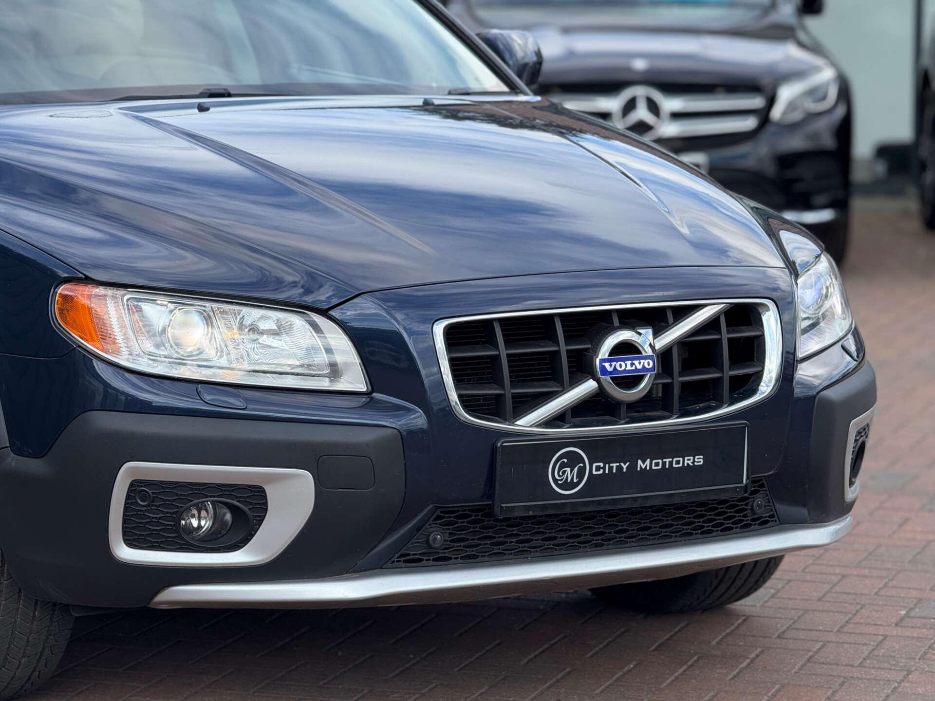 Volvo XC70 view 12