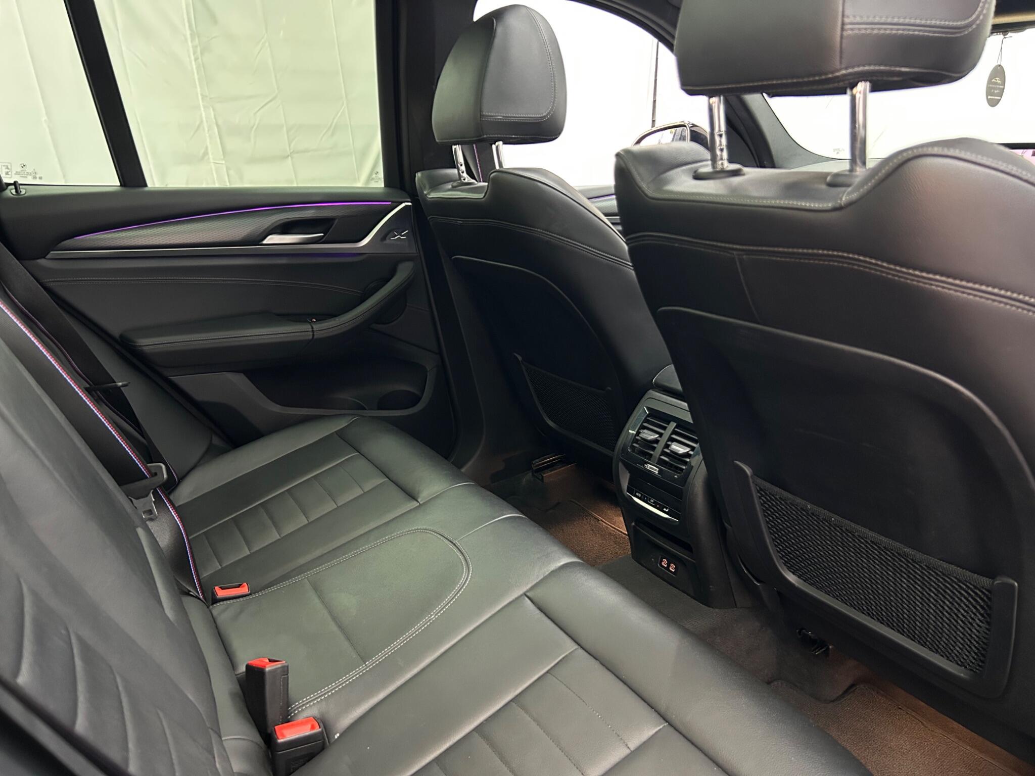 BMW X3 view 22