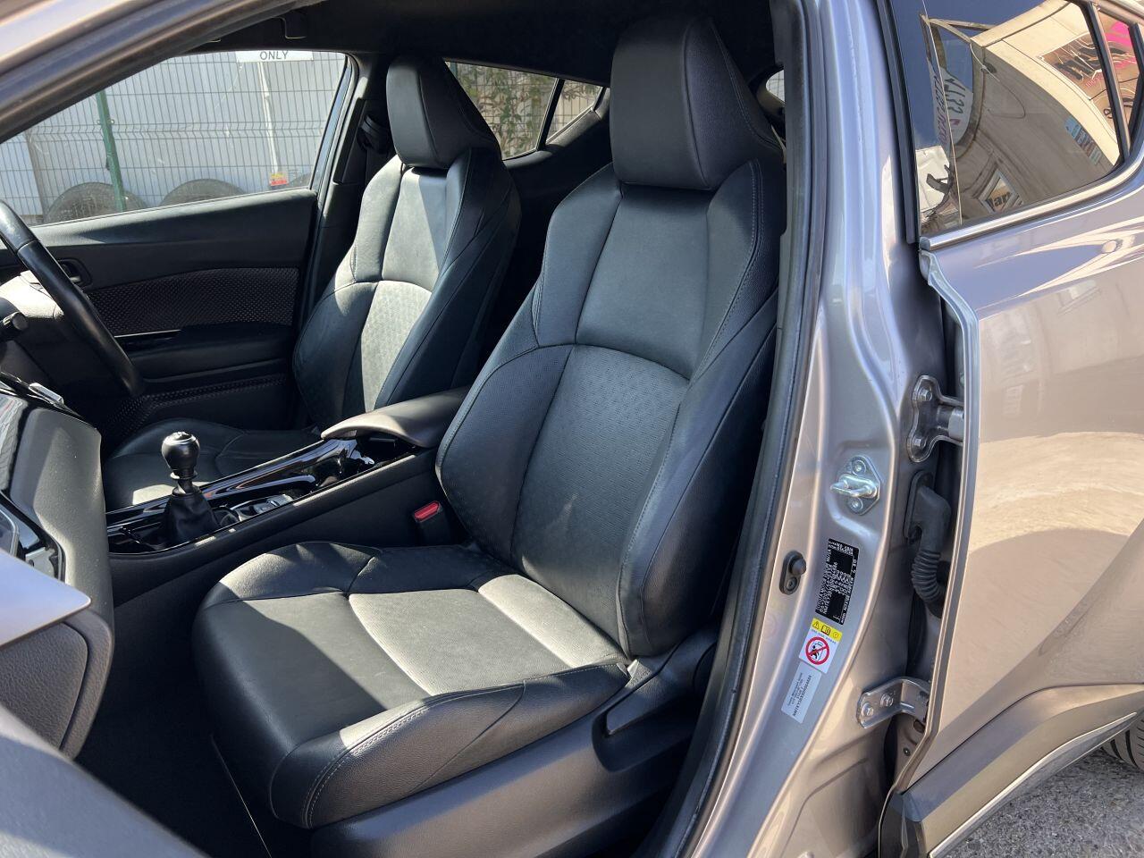 Toyota C-HR view 23