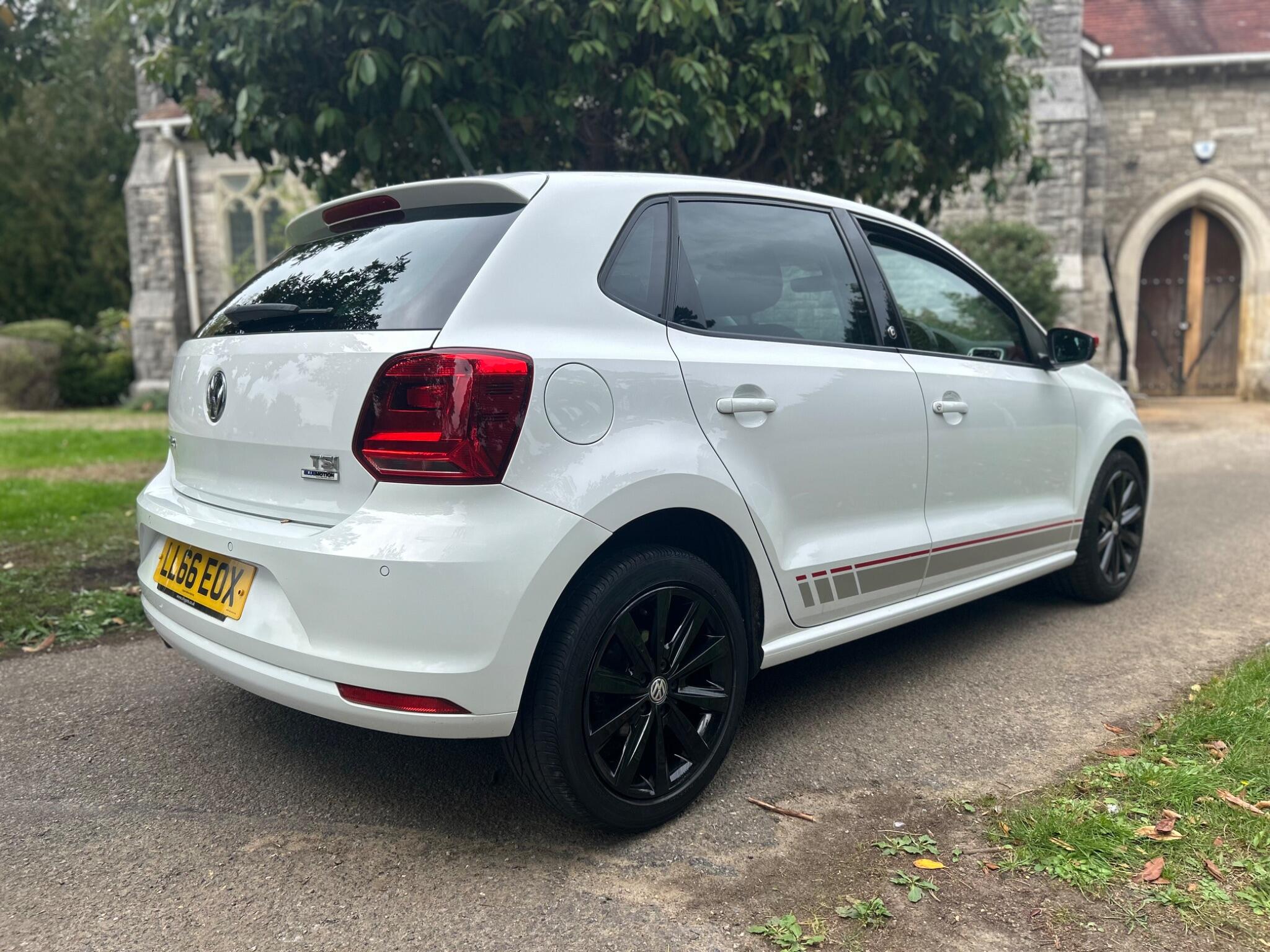 Volkswagen Polo view 17