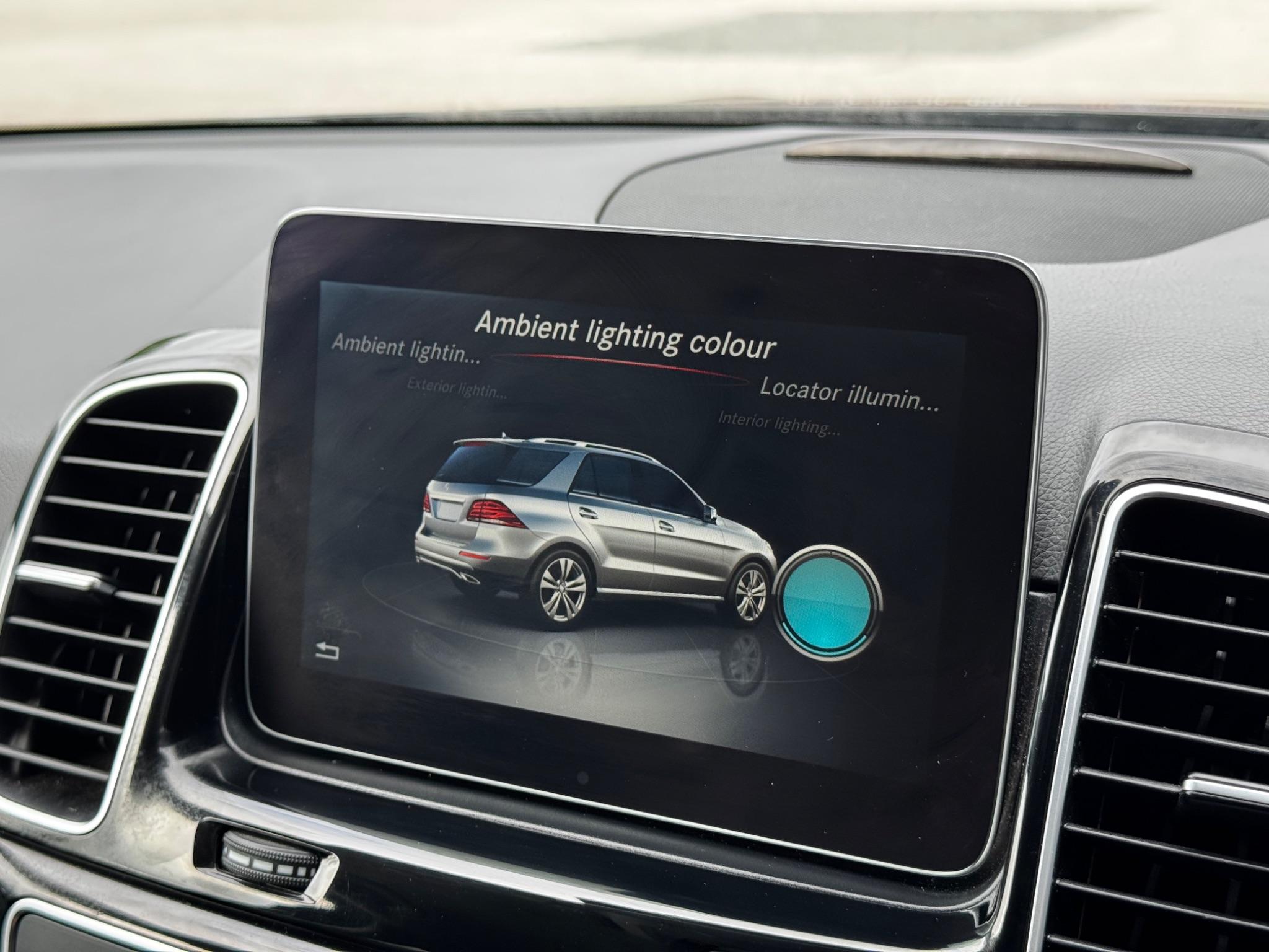 Mercedes-Benz Gle view 26