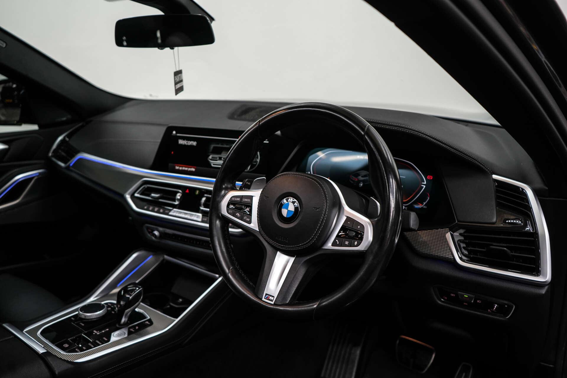 BMW X6 view 12