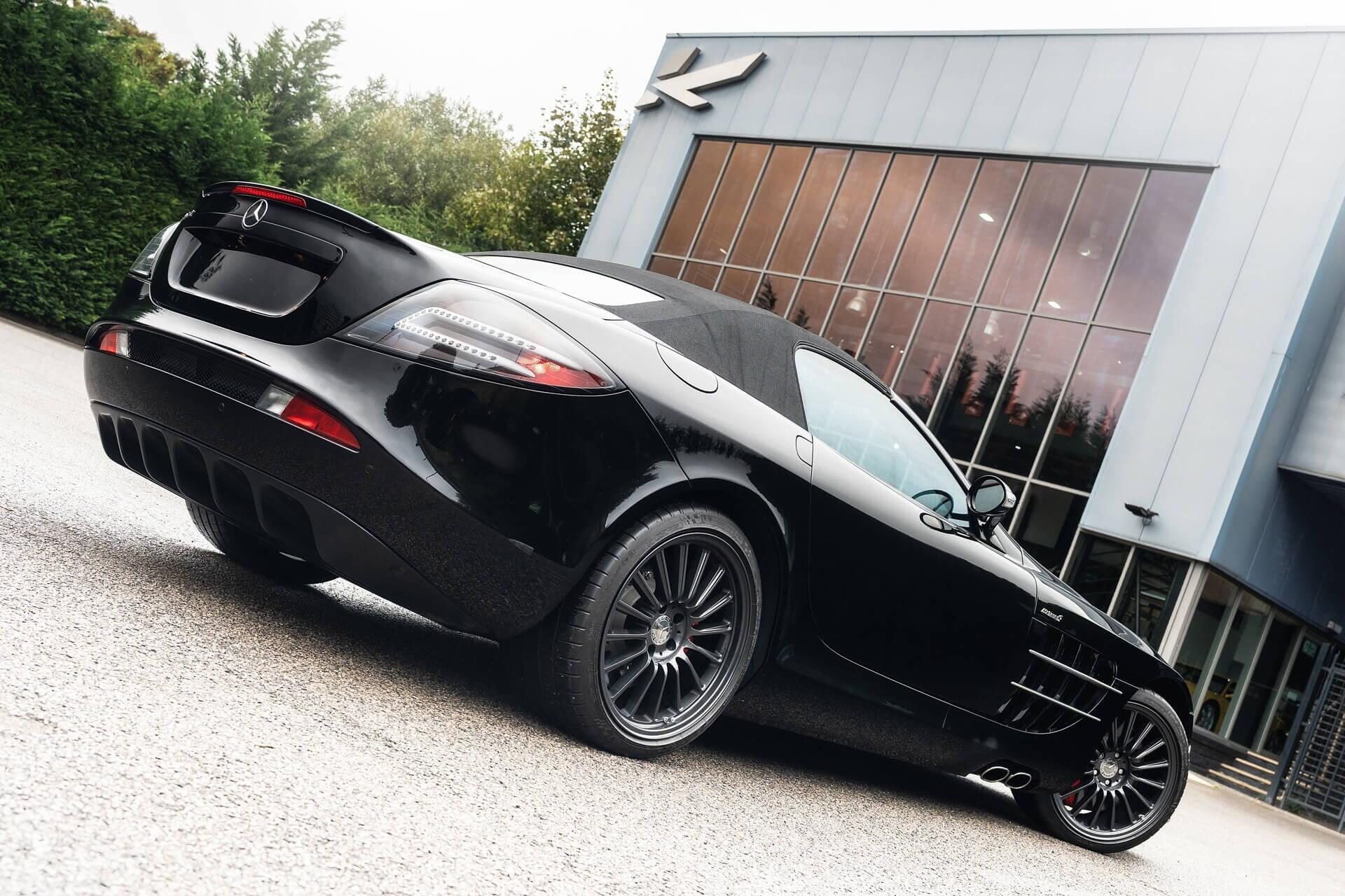 Mercedes-Benz SLR view 23
