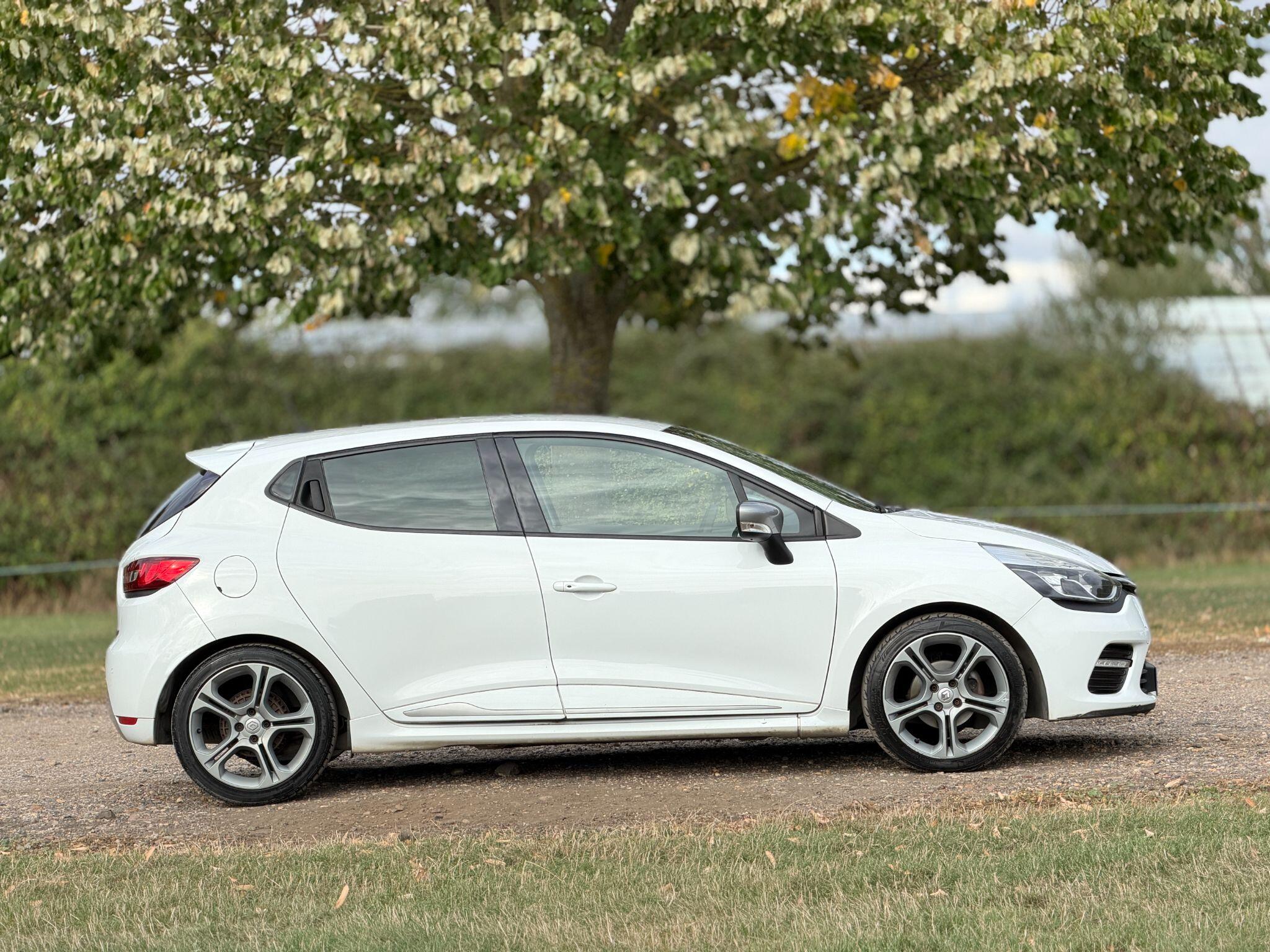 Renault Clio view 3