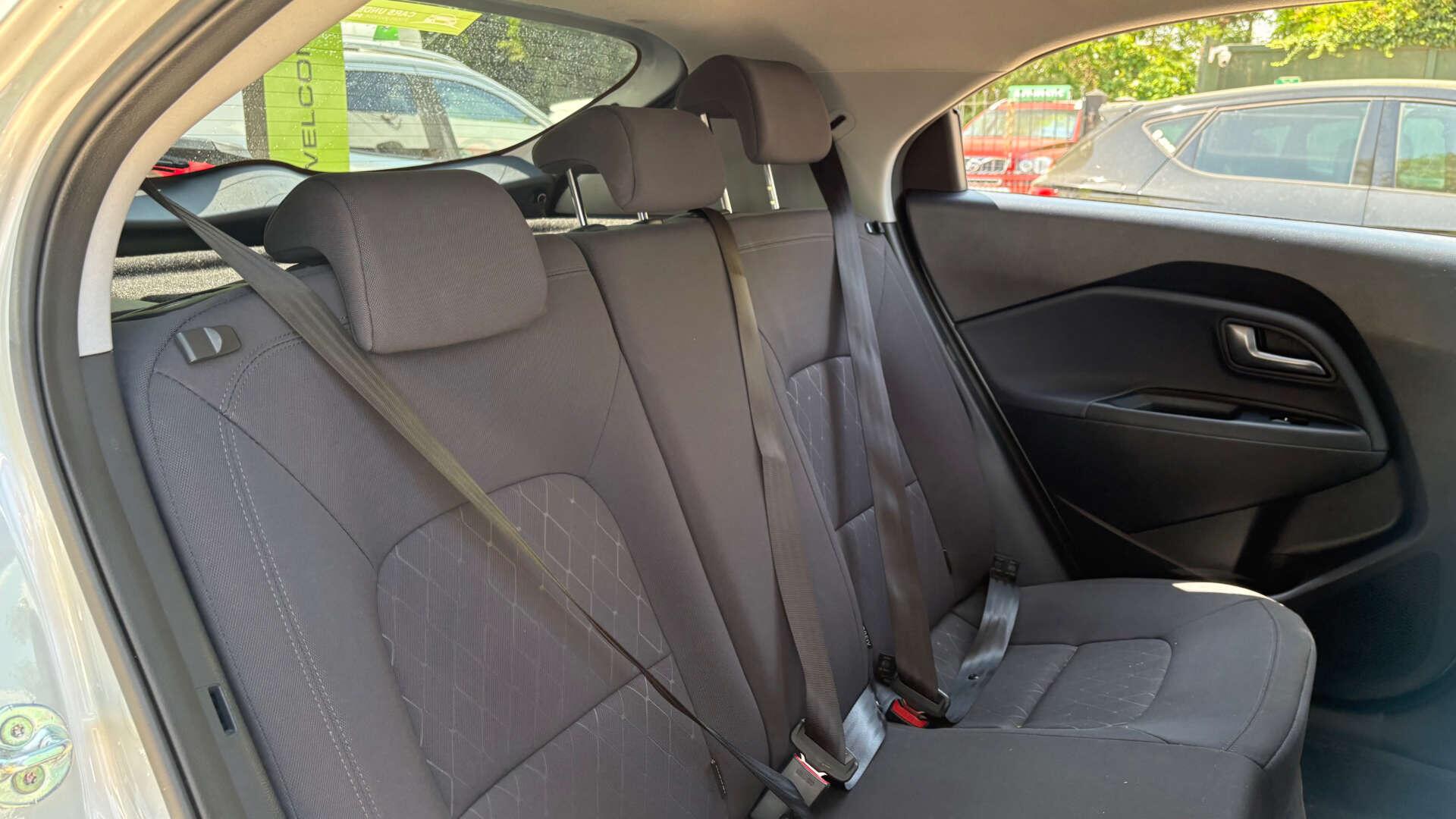 Kia Rio view 10