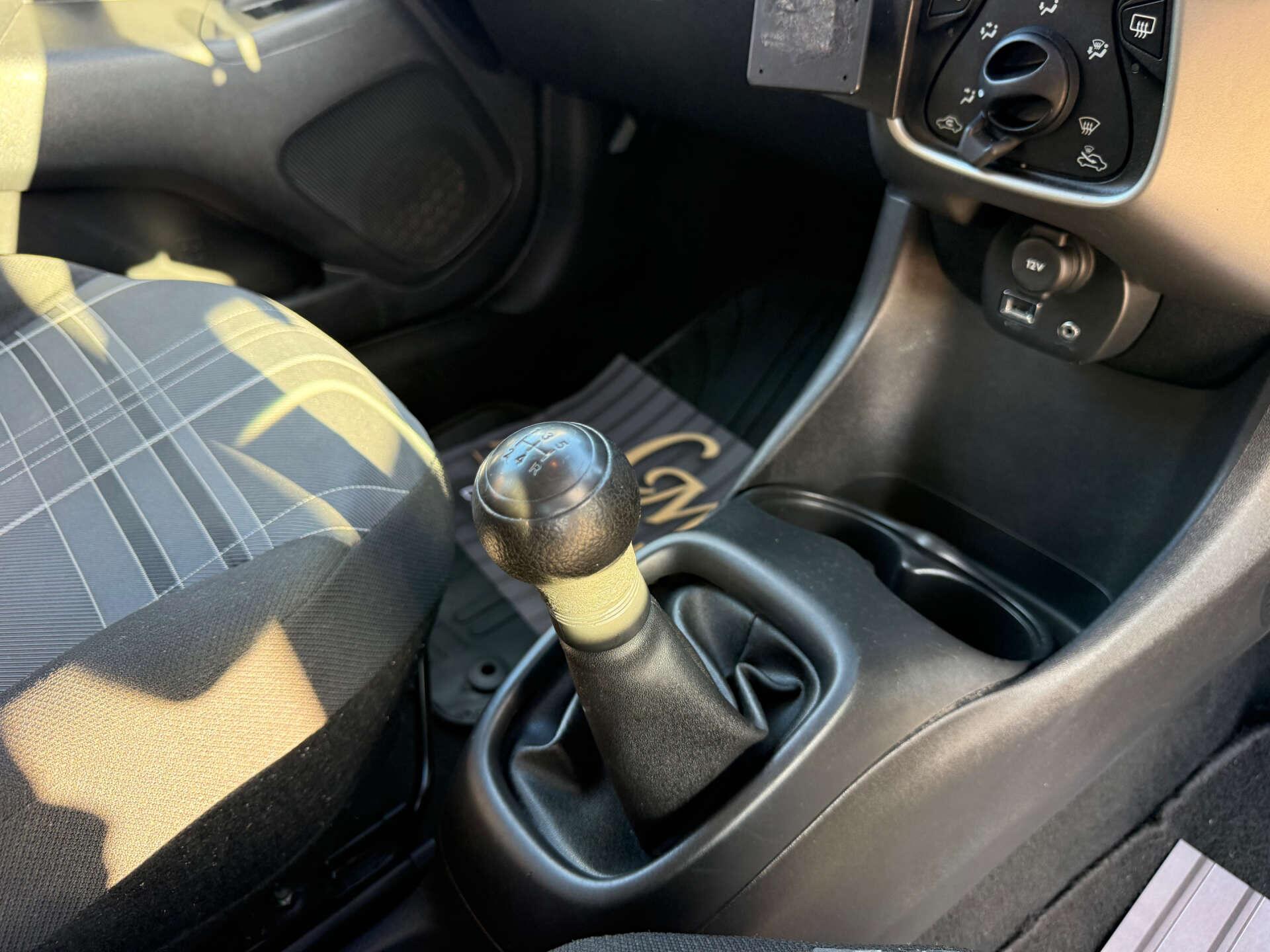 Peugeot 108 view 36