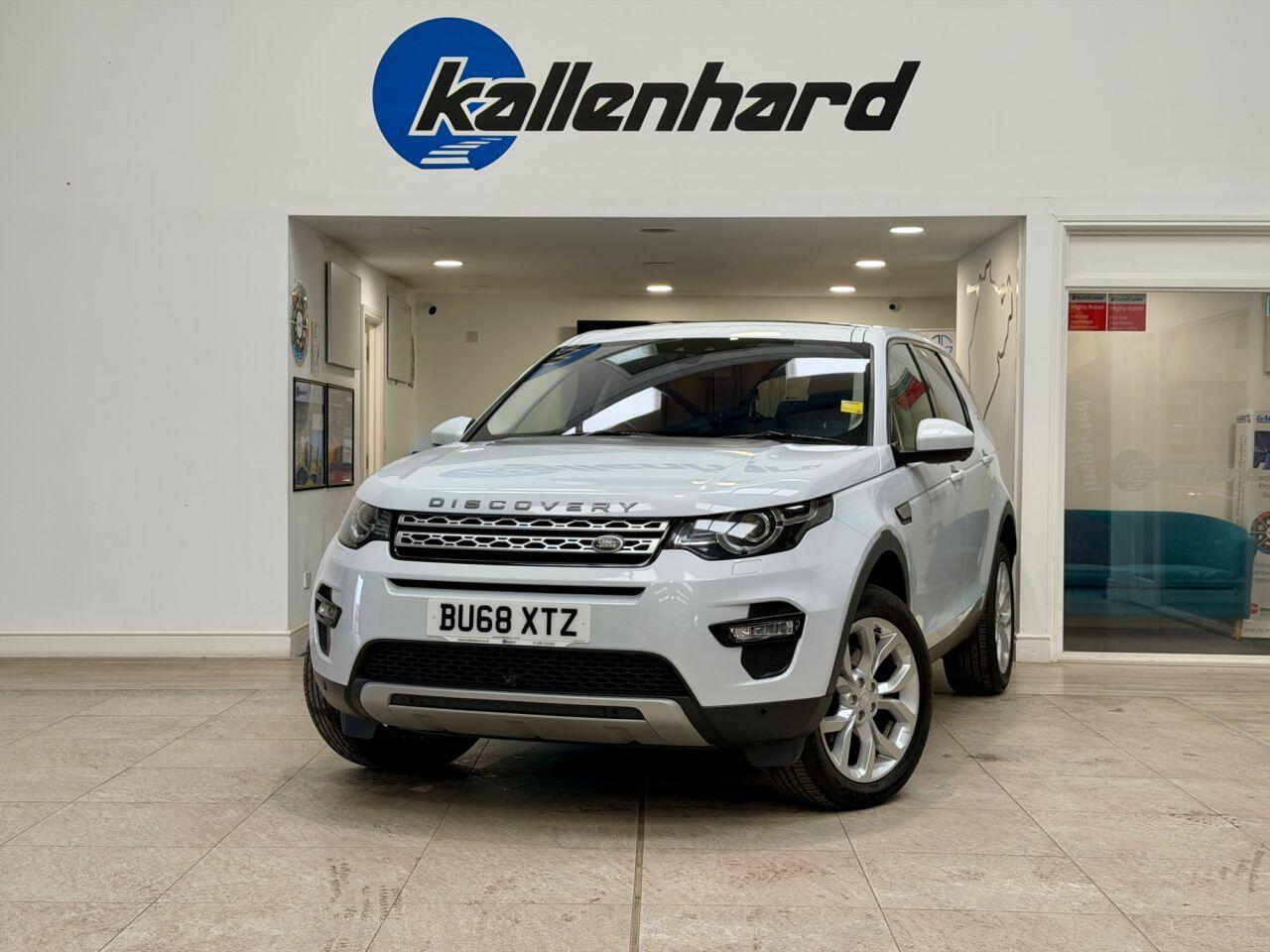 Land Rover Discovery Sport view 2