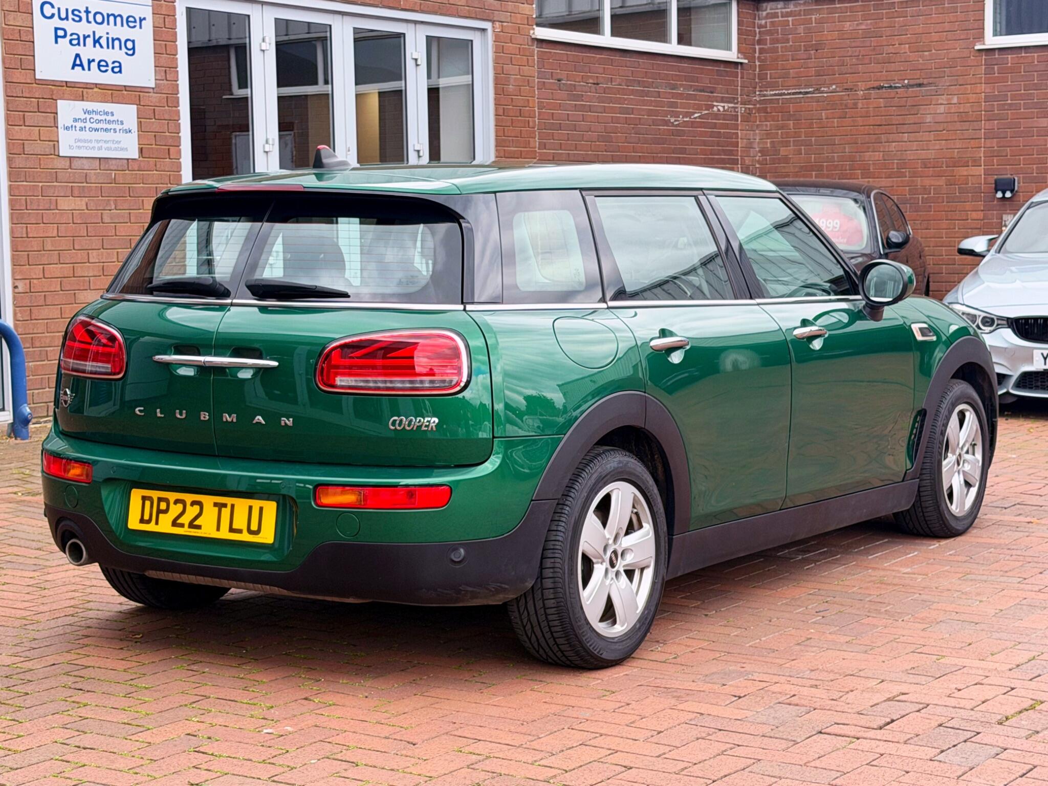 Mini Clubman view 21