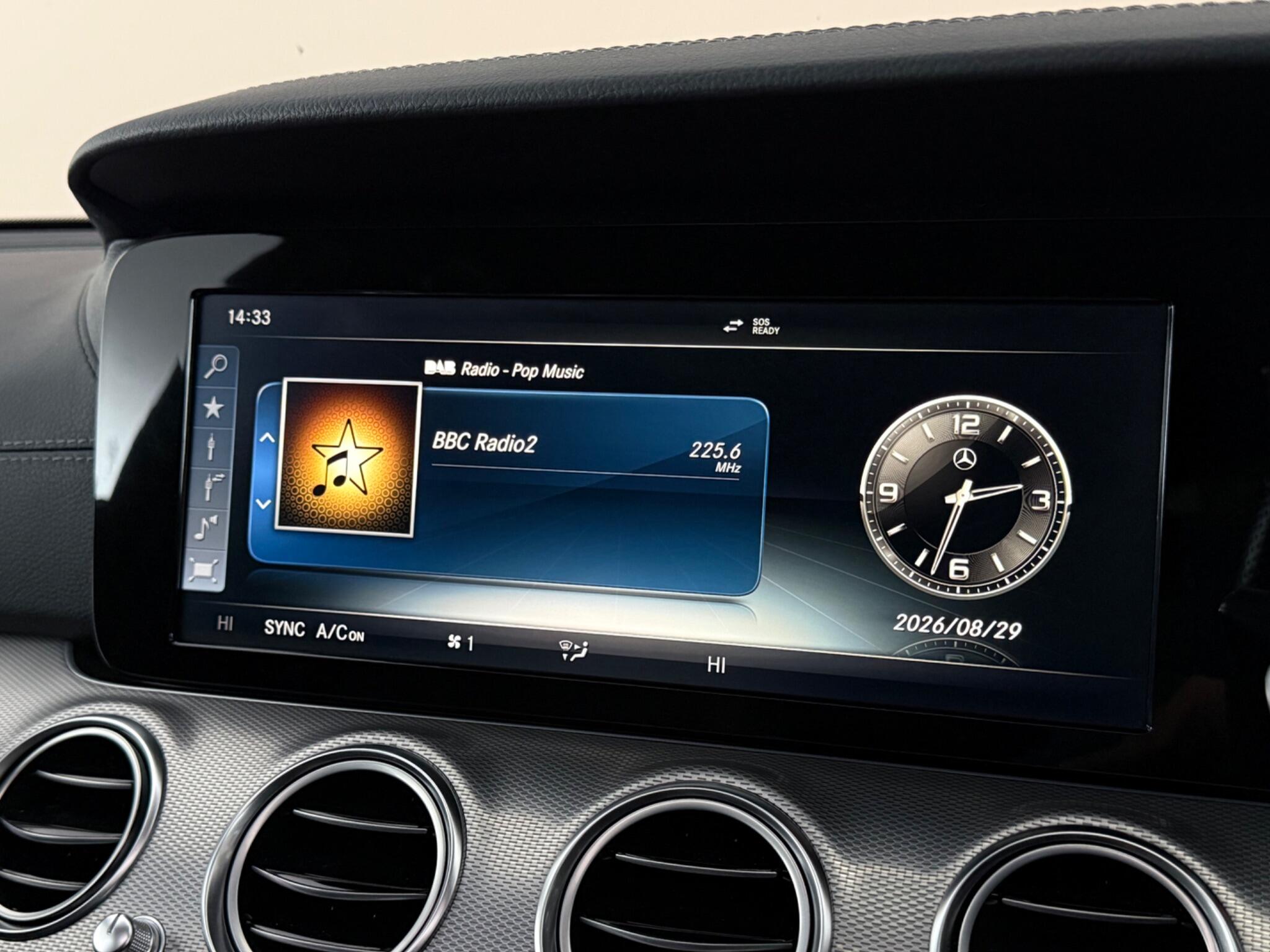 Mercedes-Benz E-Class view 27