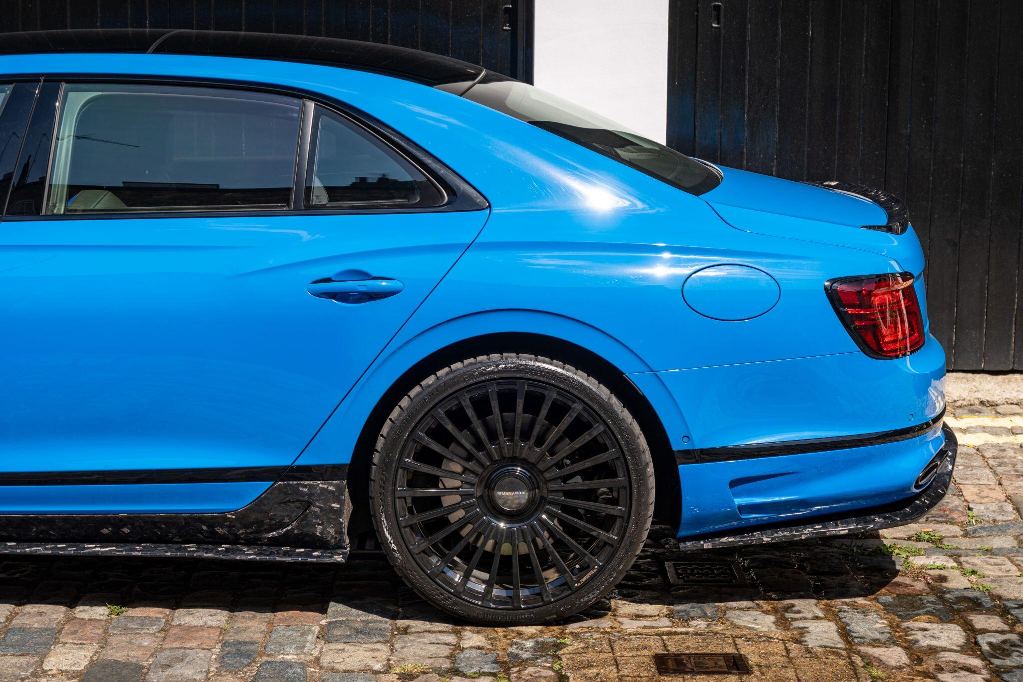 Bentley Flying Spur view 55