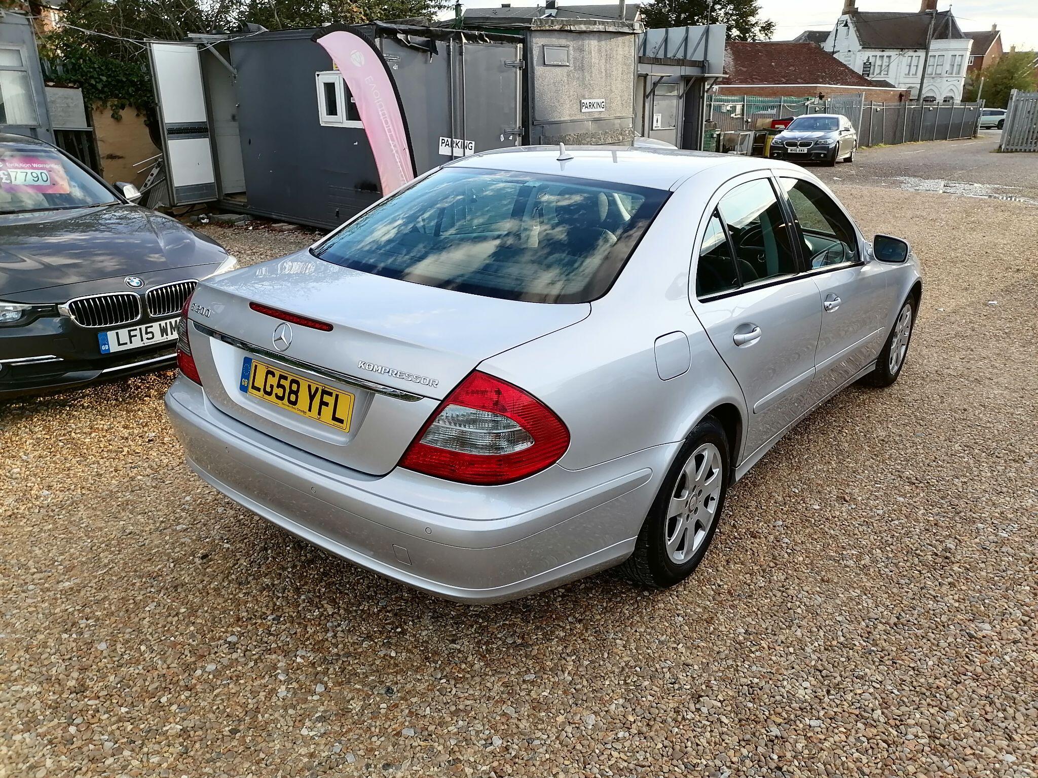 Mercedes-Benz E-Class view 25
