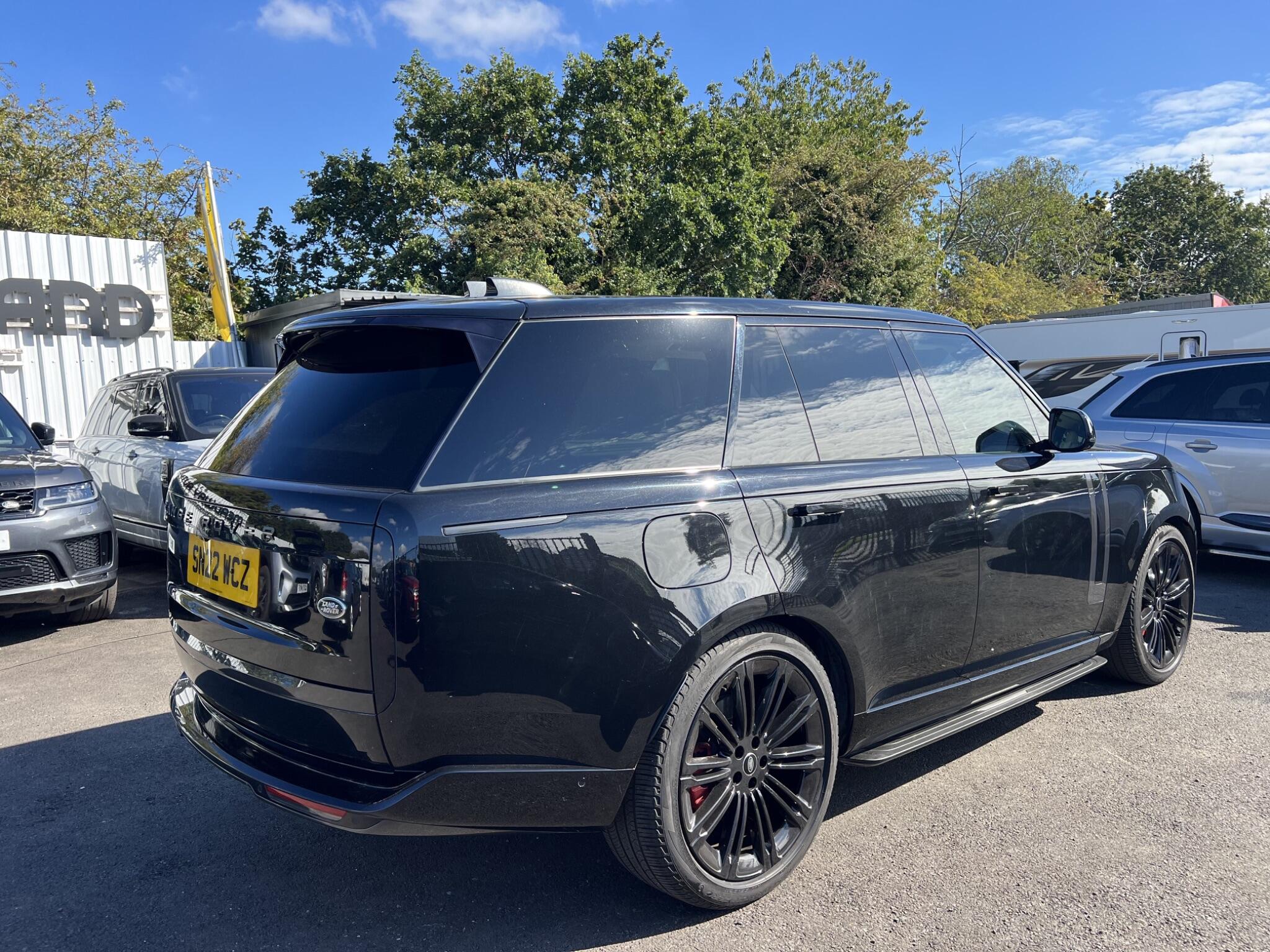 Land Rover Range Rover view 42
