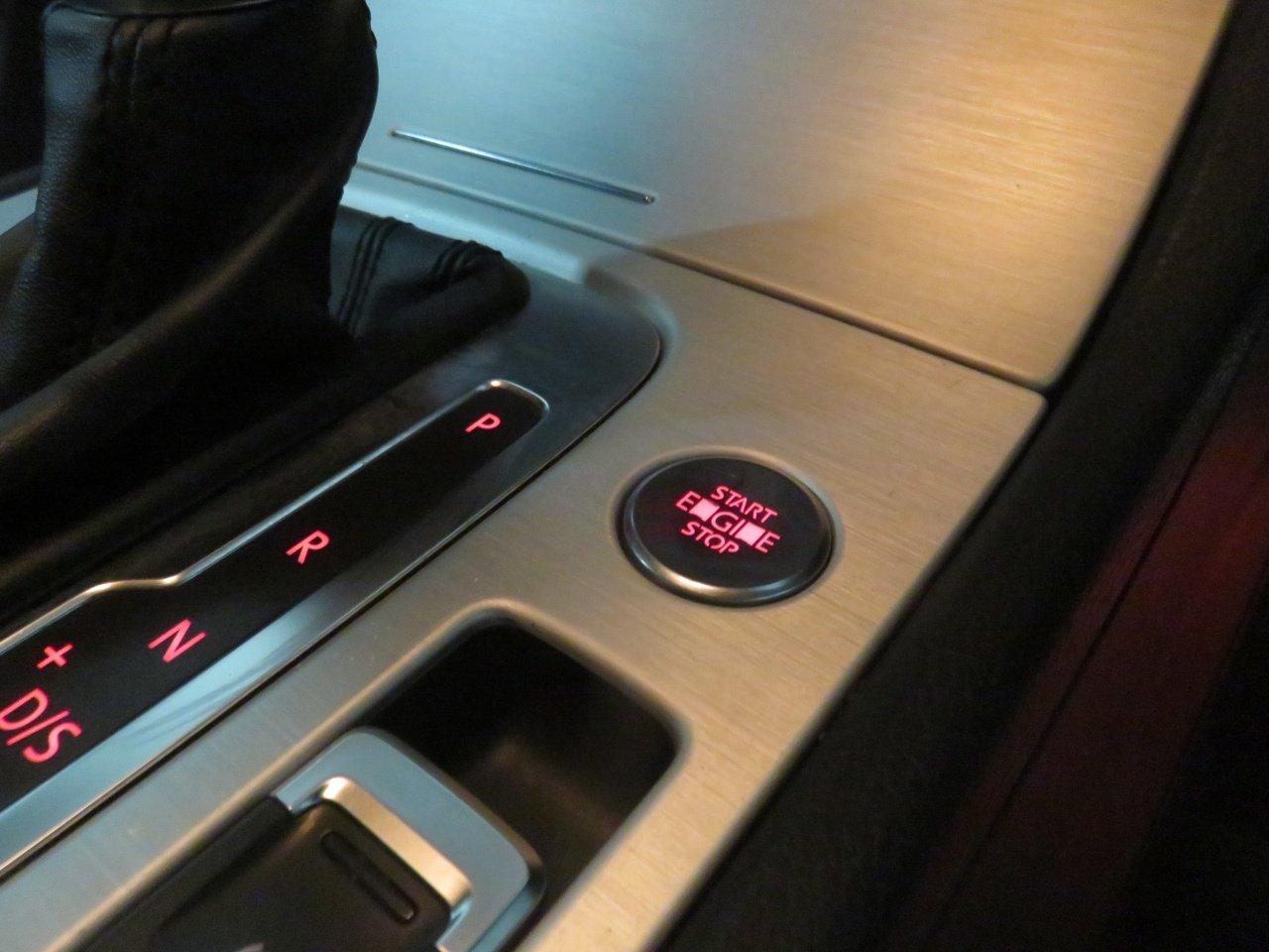 Volkswagen Touareg view 44