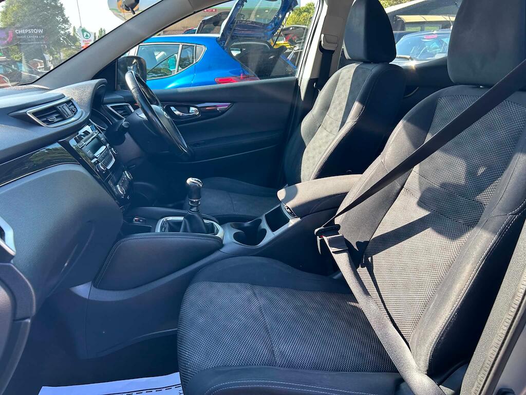 Nissan Qashqai view 18