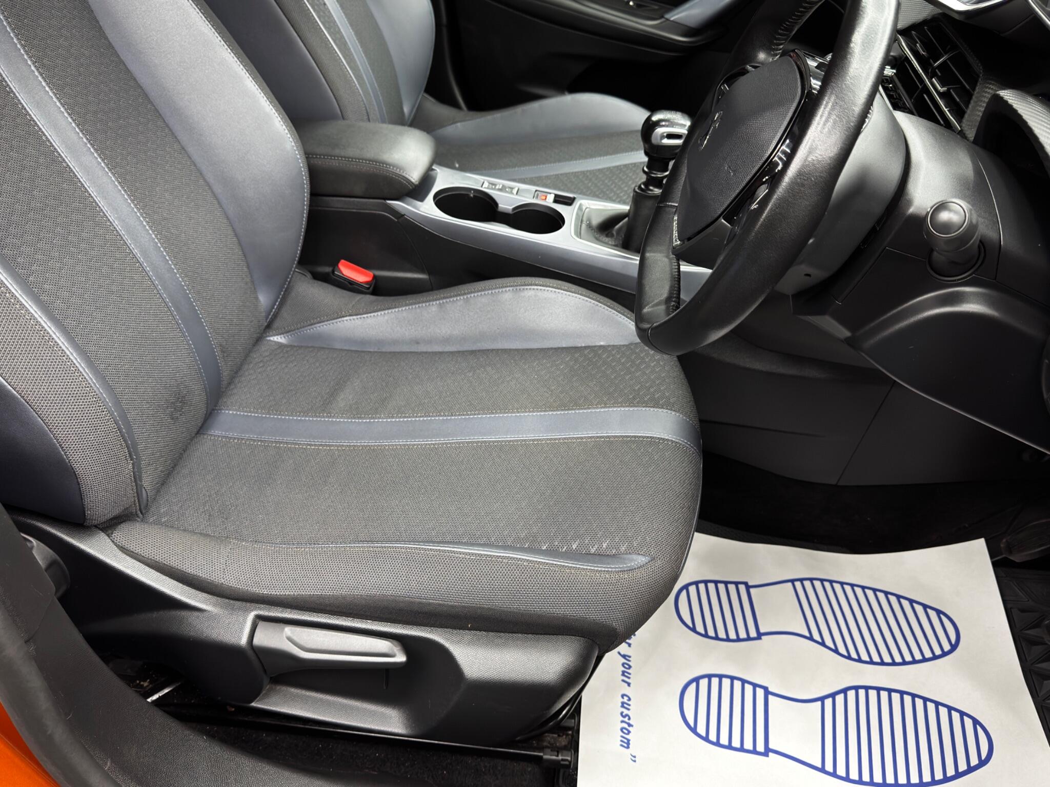Peugeot 2008 view 13