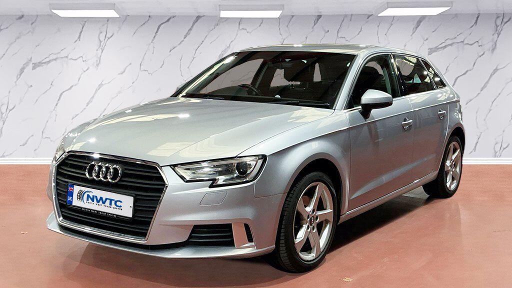 Audi A3 view 5