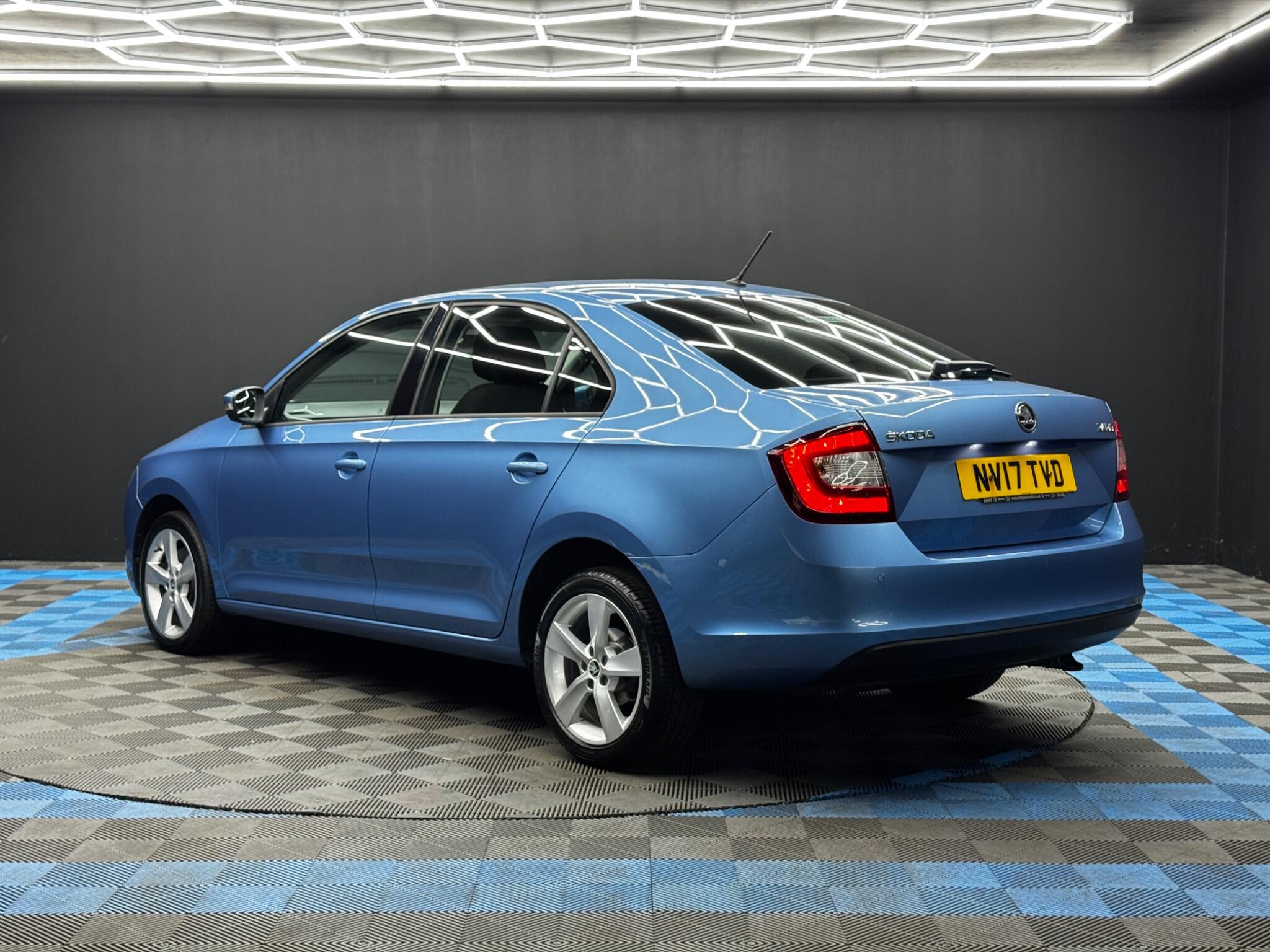 Skoda Rapid view 7