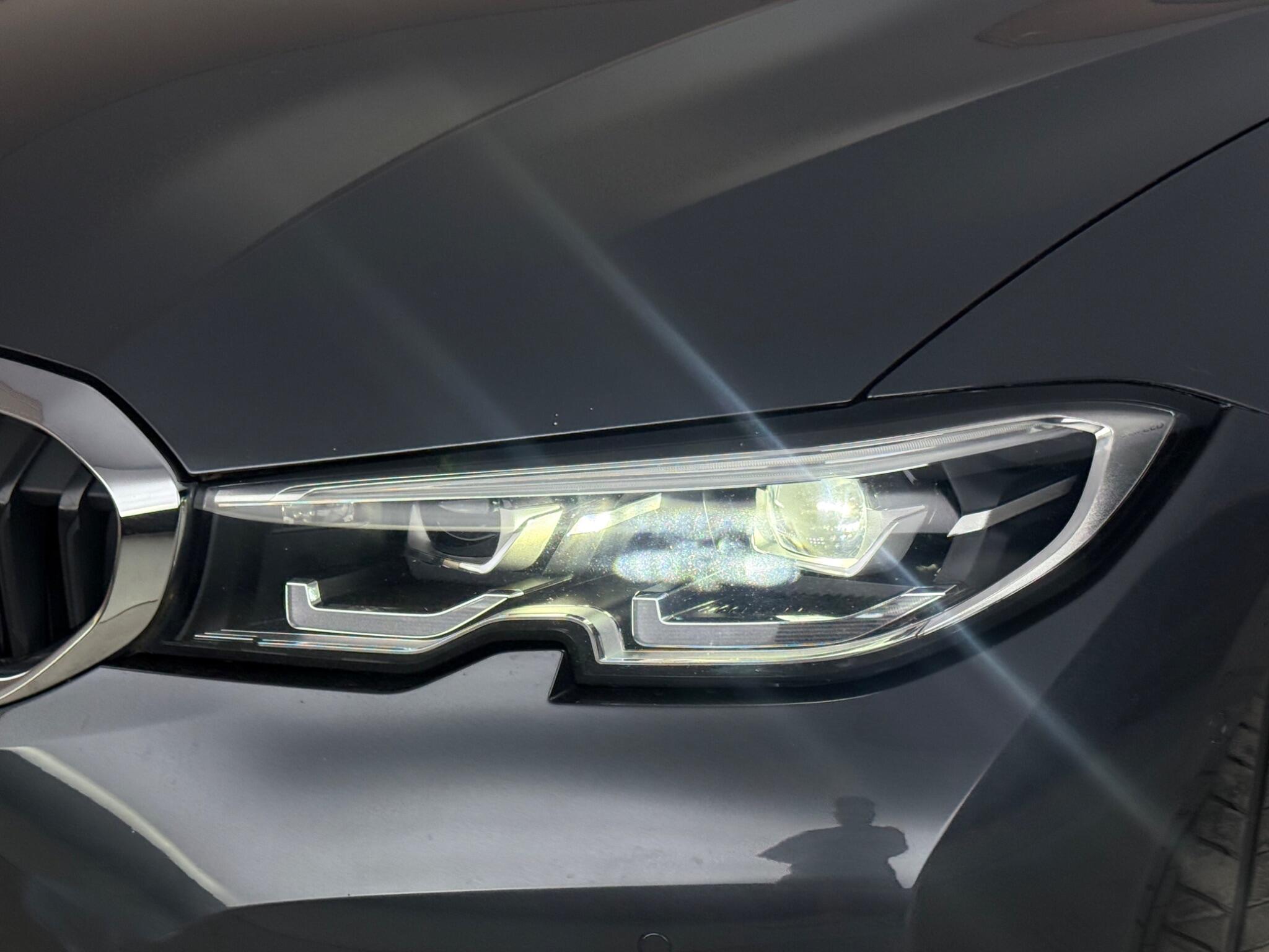 BMW 3 Series view 12