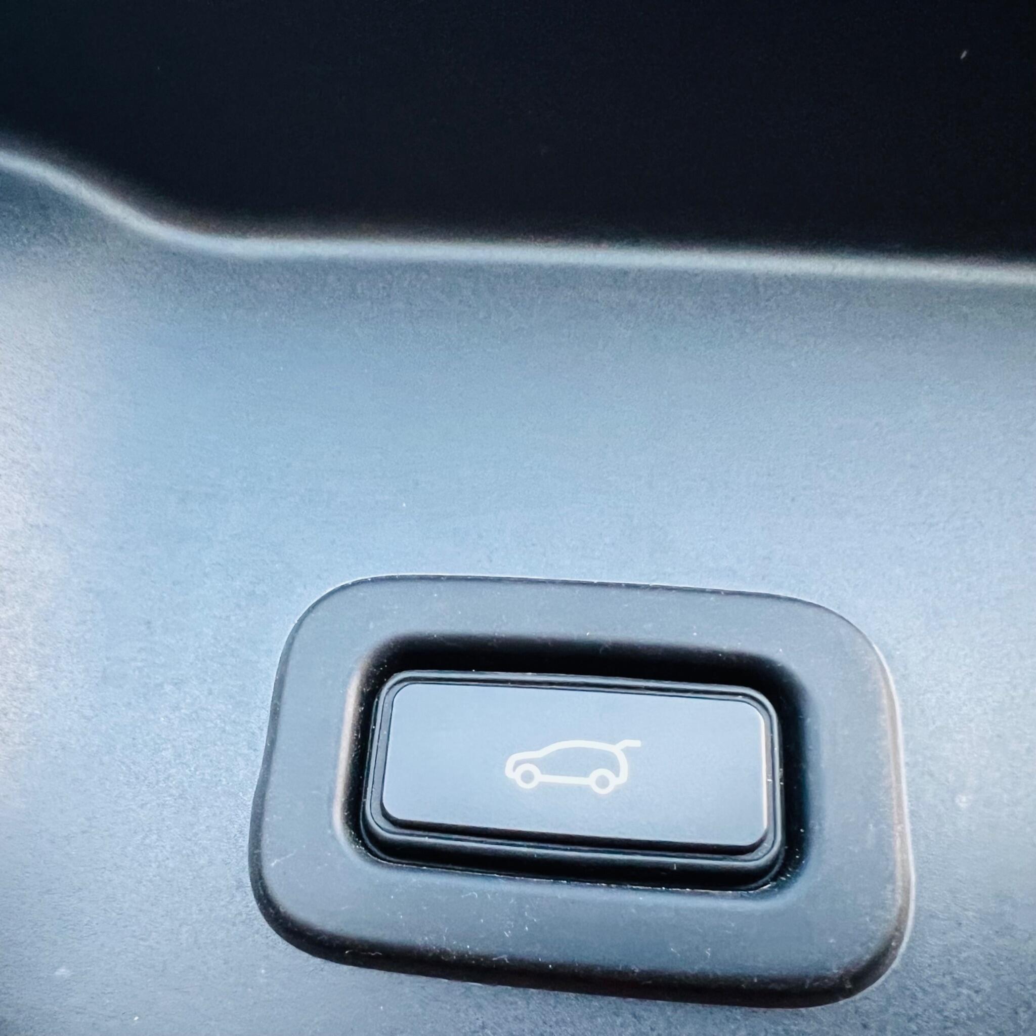 Land Rover Range Rover Evoque view 13