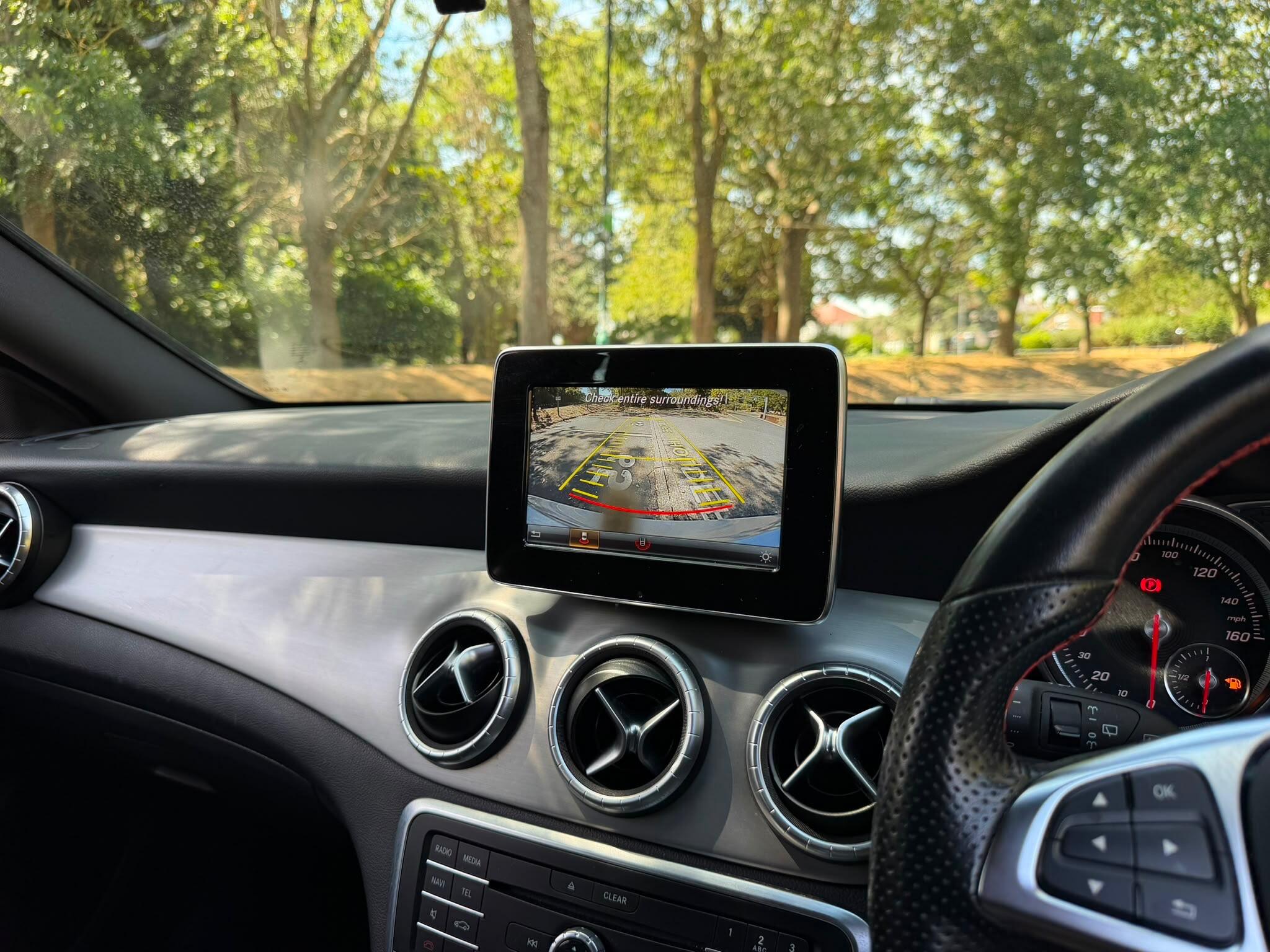Mercedes-Benz Cla view 23