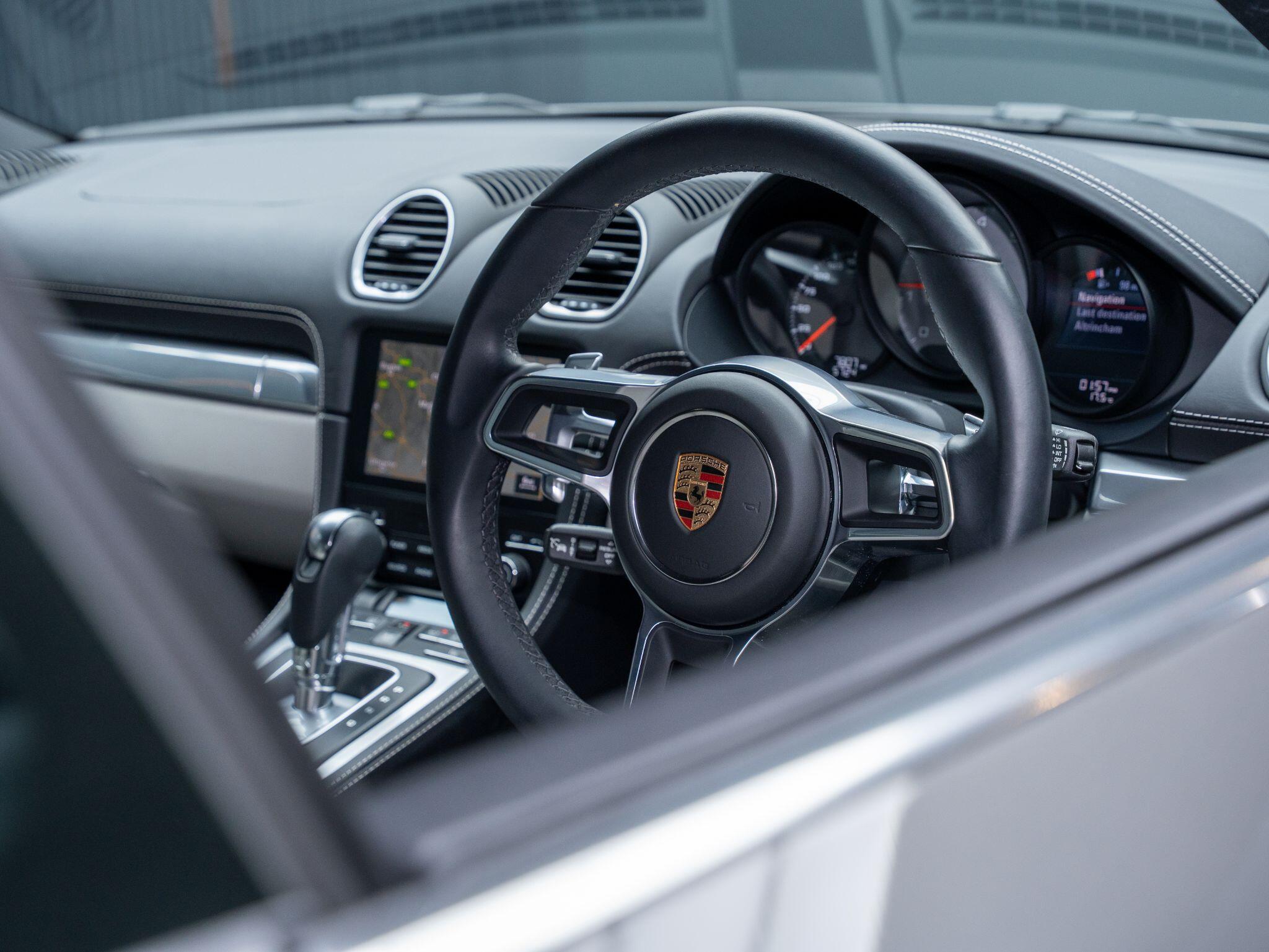 Porsche Cayman view 30