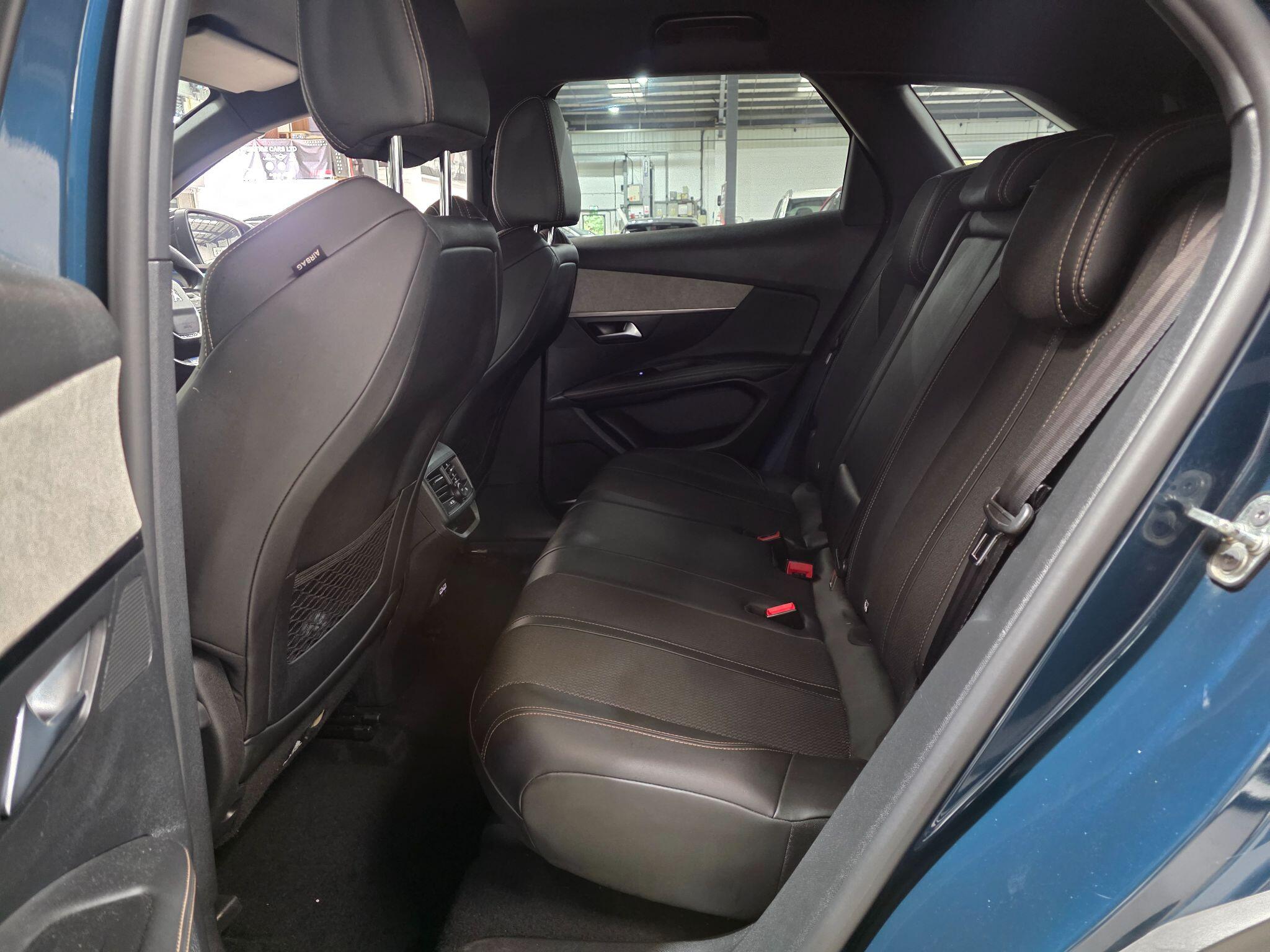 Peugeot 3008 view 22