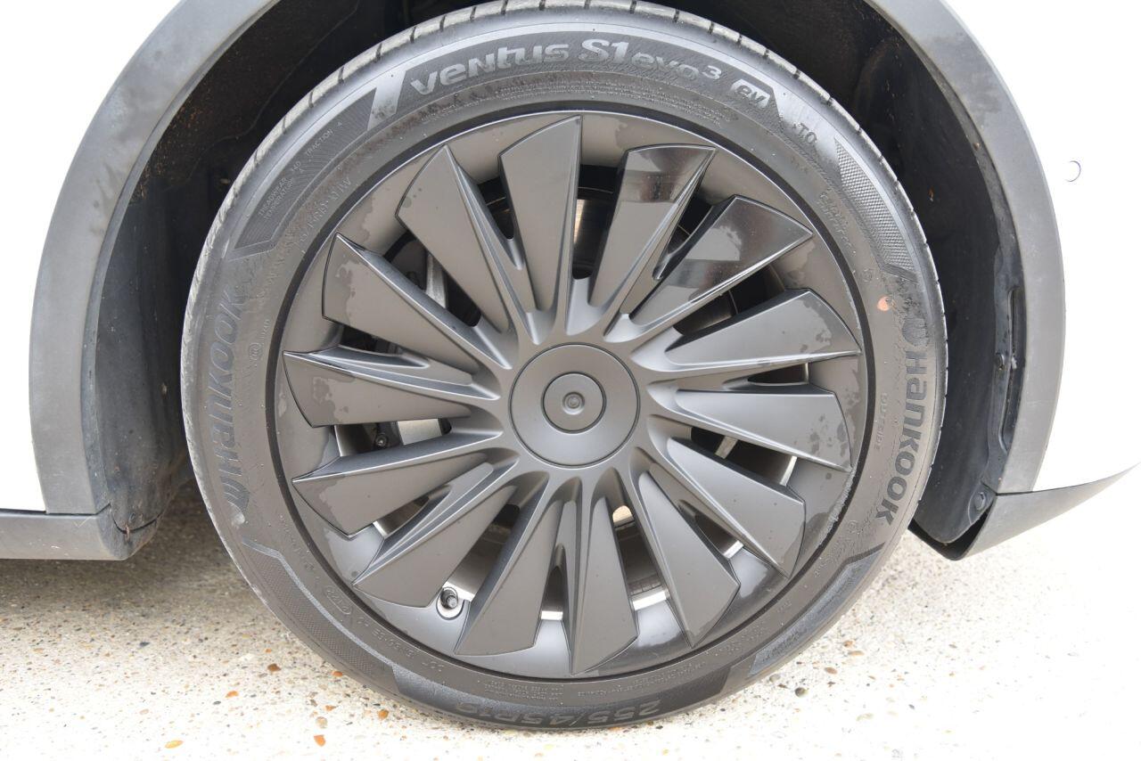 Tesla Model Y view 53