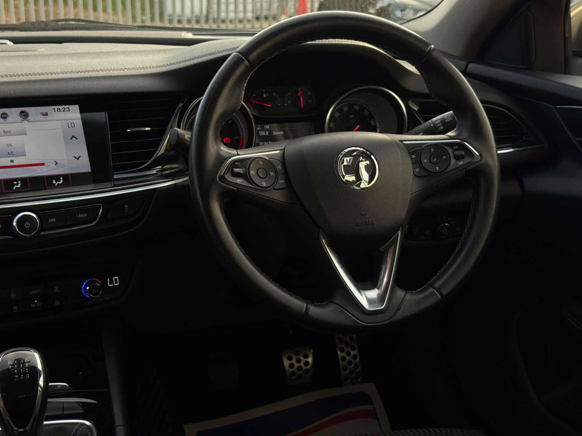 Vauxhall Insignia view 39