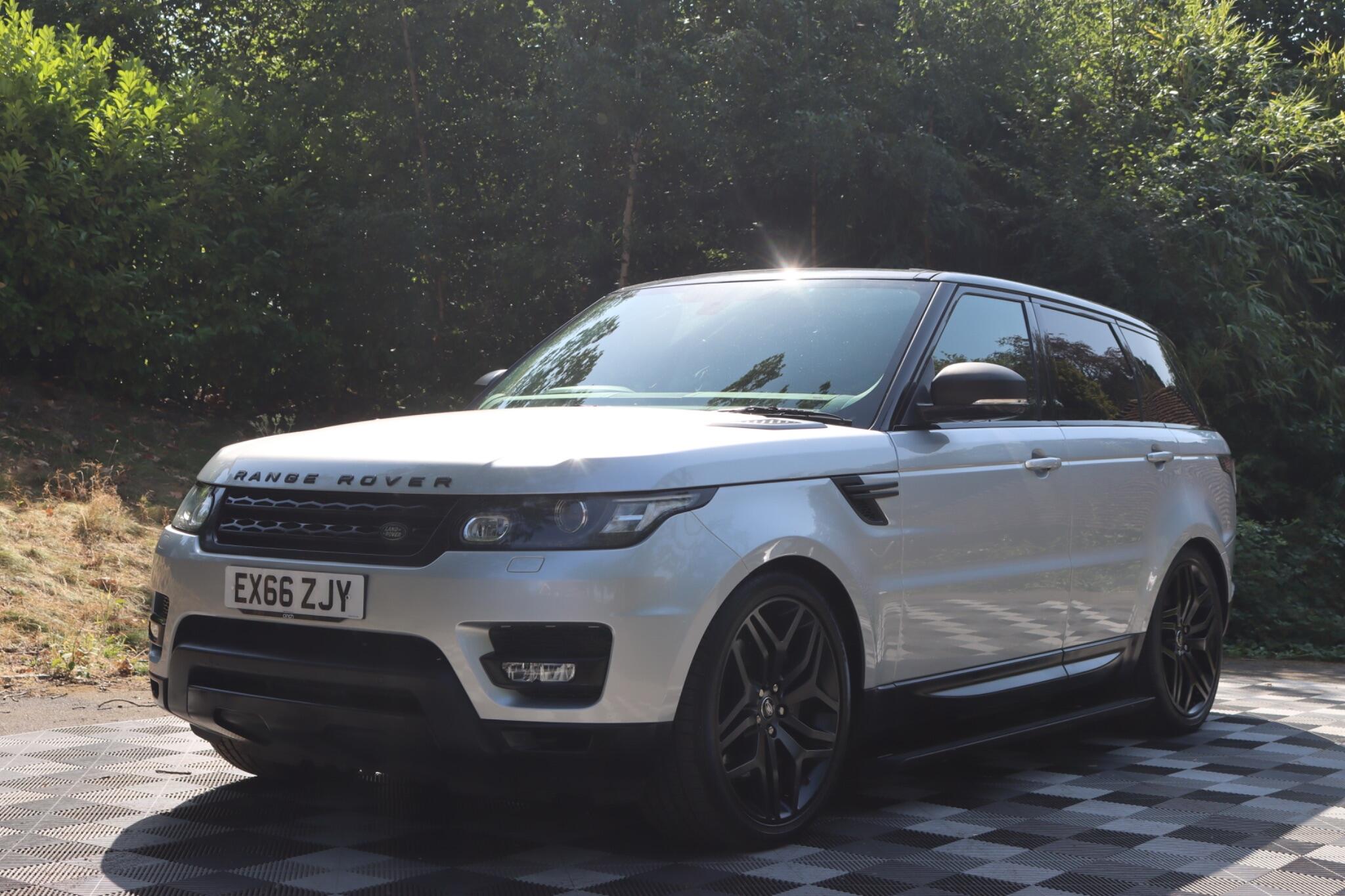 Land Rover Range Rover Sport view 18