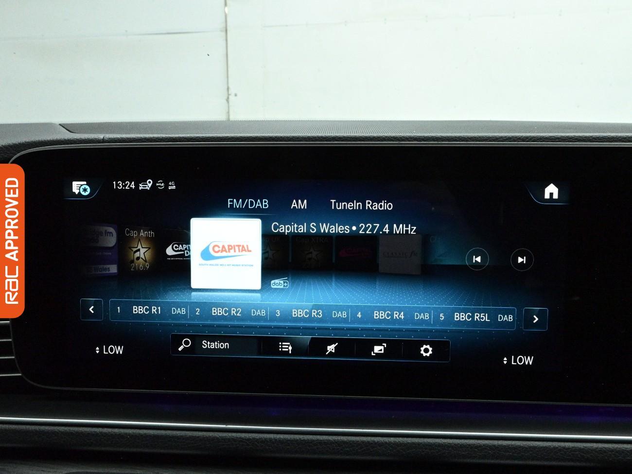 Mercedes-Benz GLE view 23