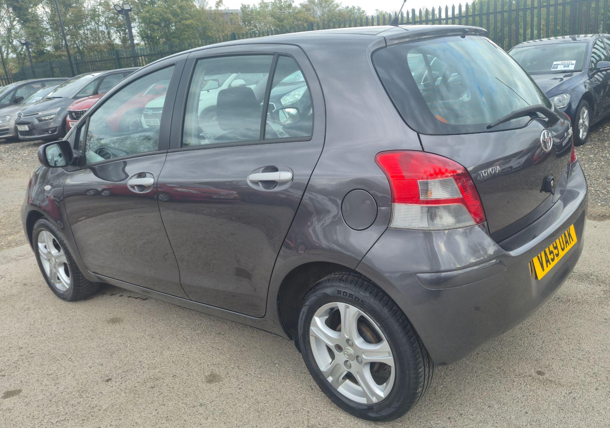 Toyota Yaris view 8