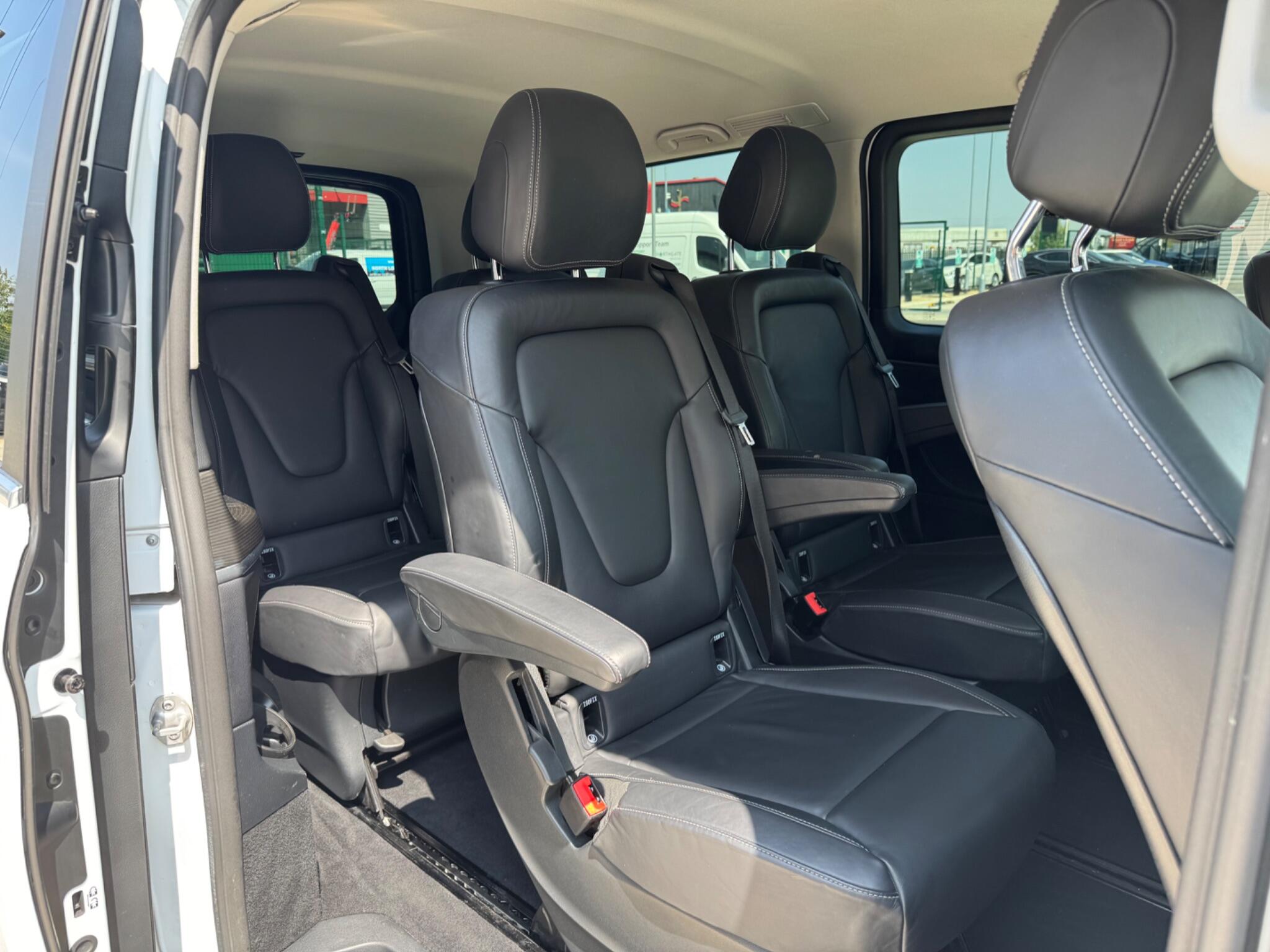 Mercedes-Benz V Class view 21