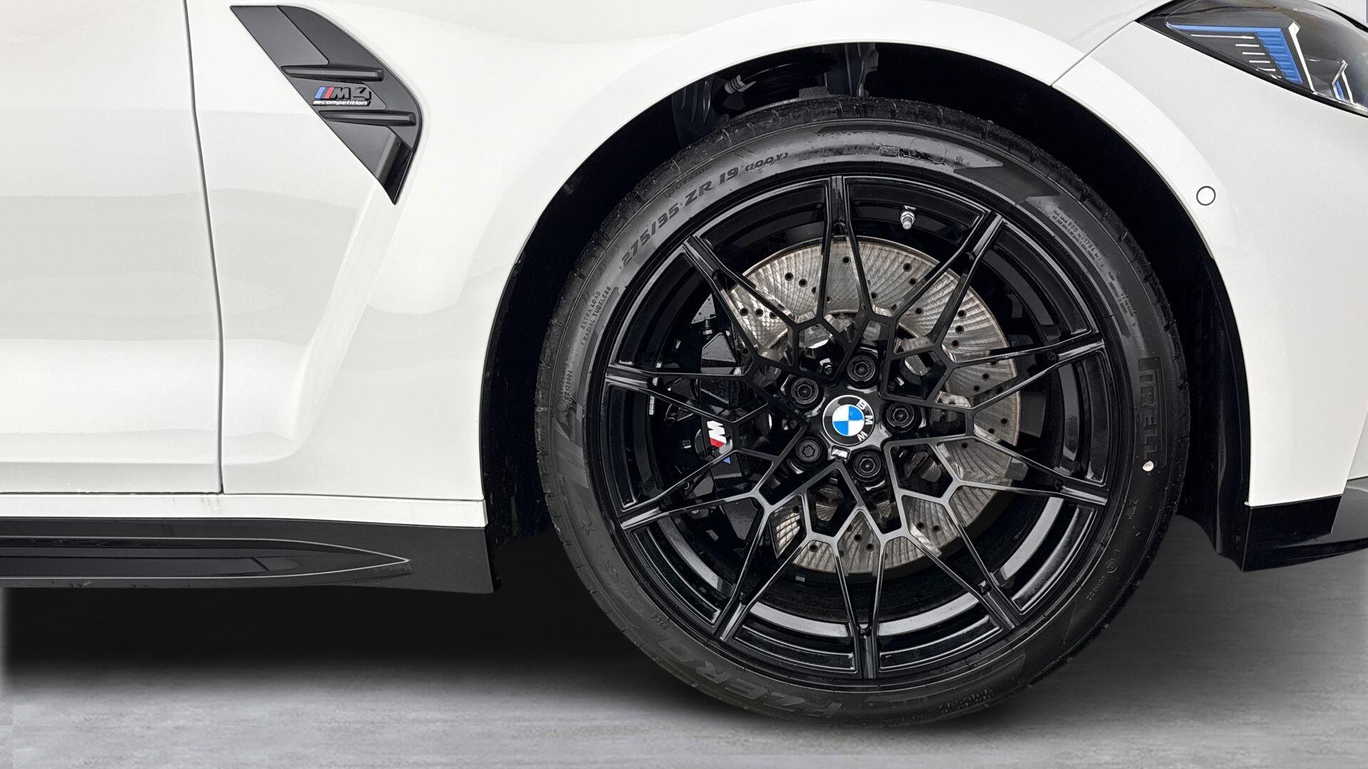 BMW M4 view 14