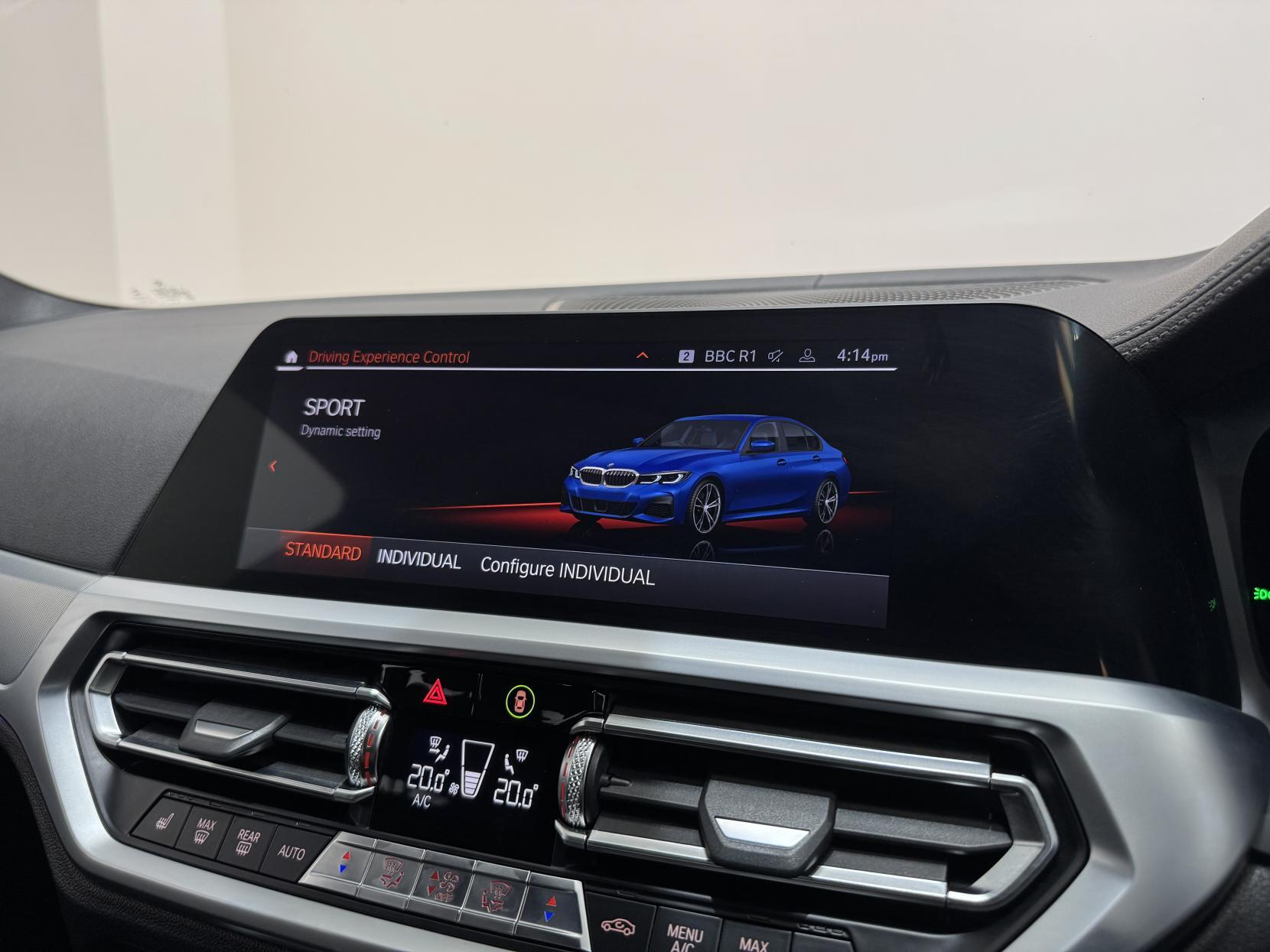 BMW 3 Series view 27