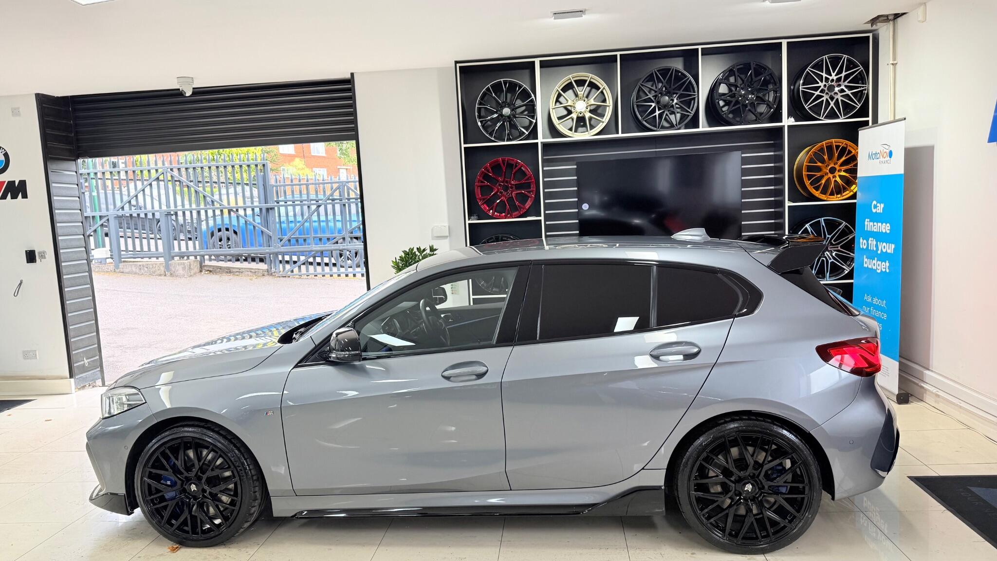 BMW 1 Series view 45