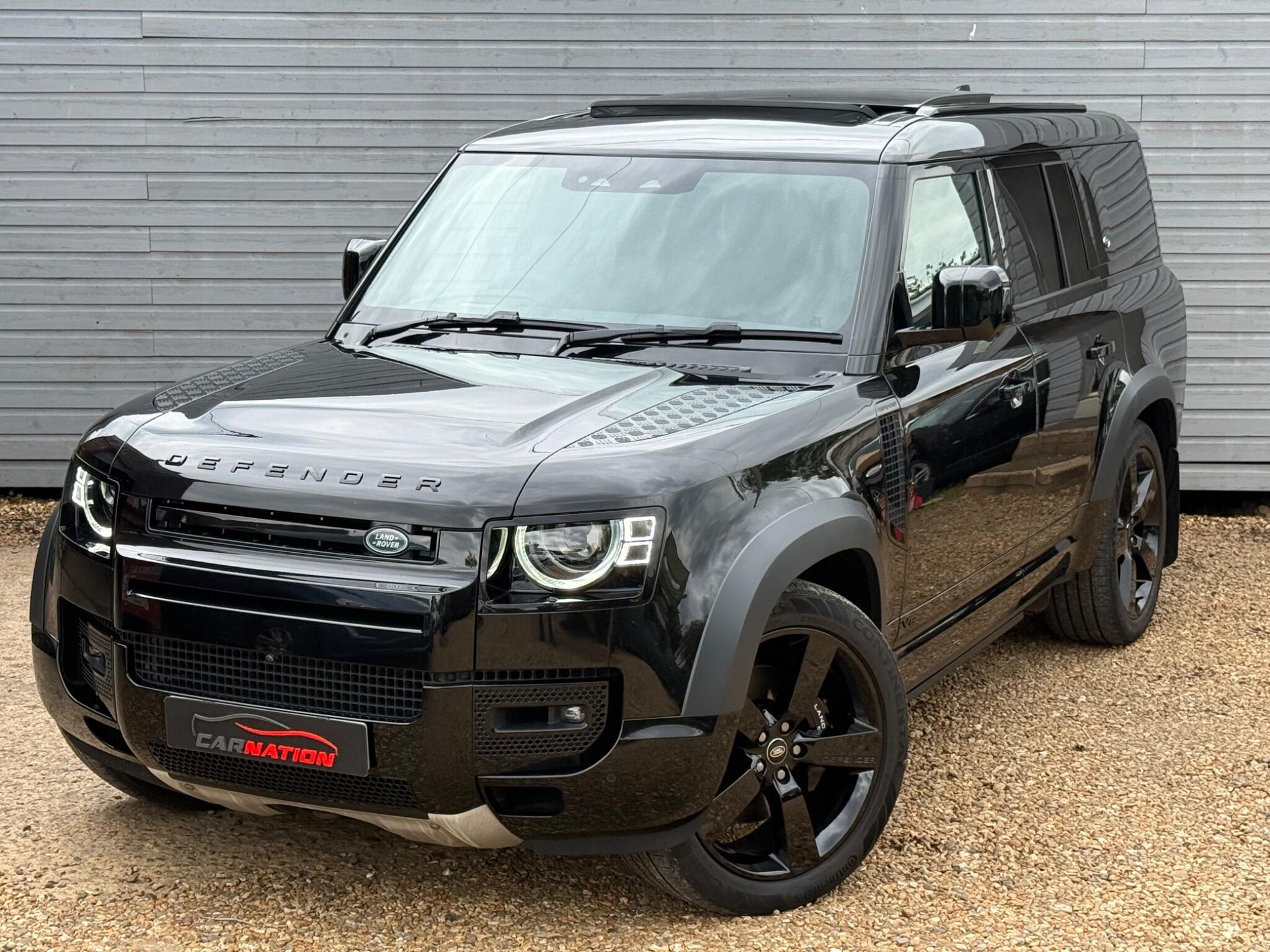 Land Rover Defender 130 view 6
