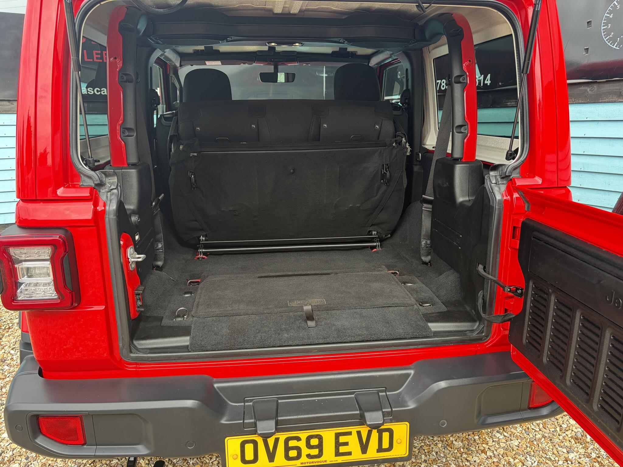 Jeep Wrangler view 23