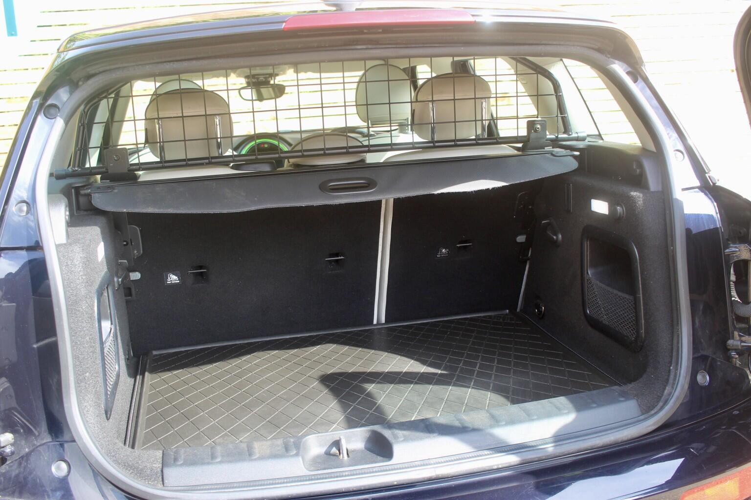 Mini Clubman view 29