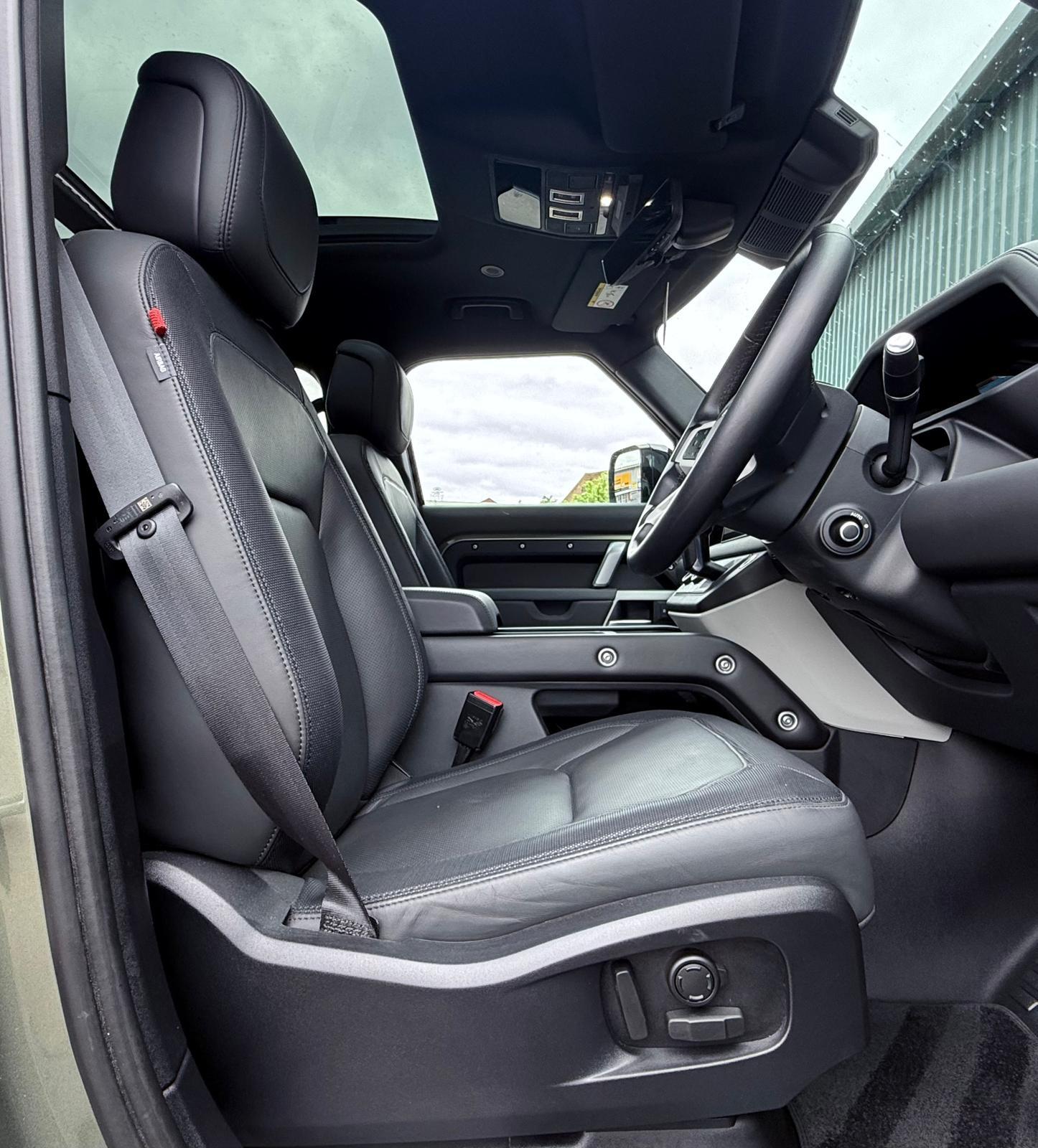 Land Rover Defender view 16