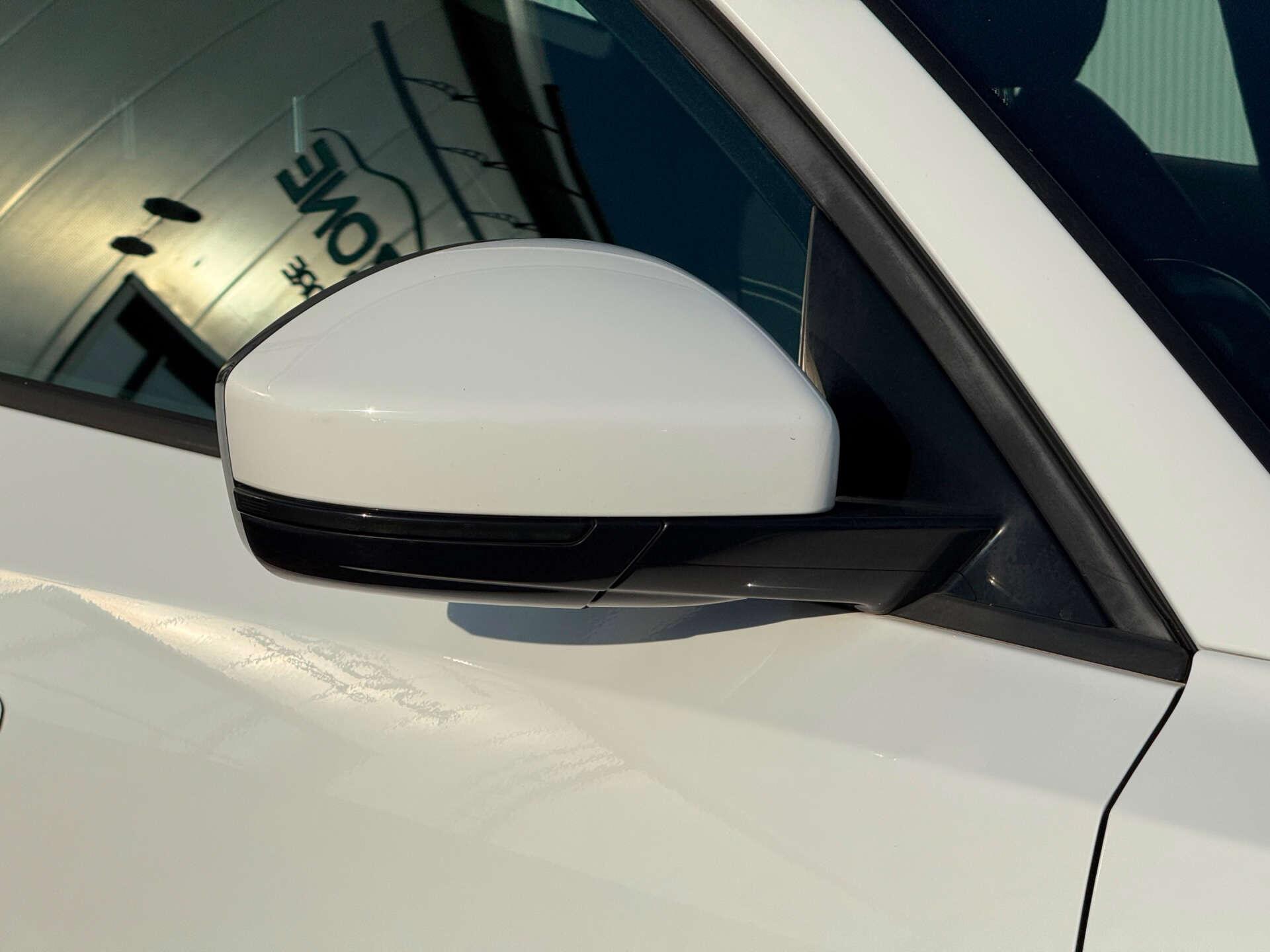 Jaguar E-Pace view 17