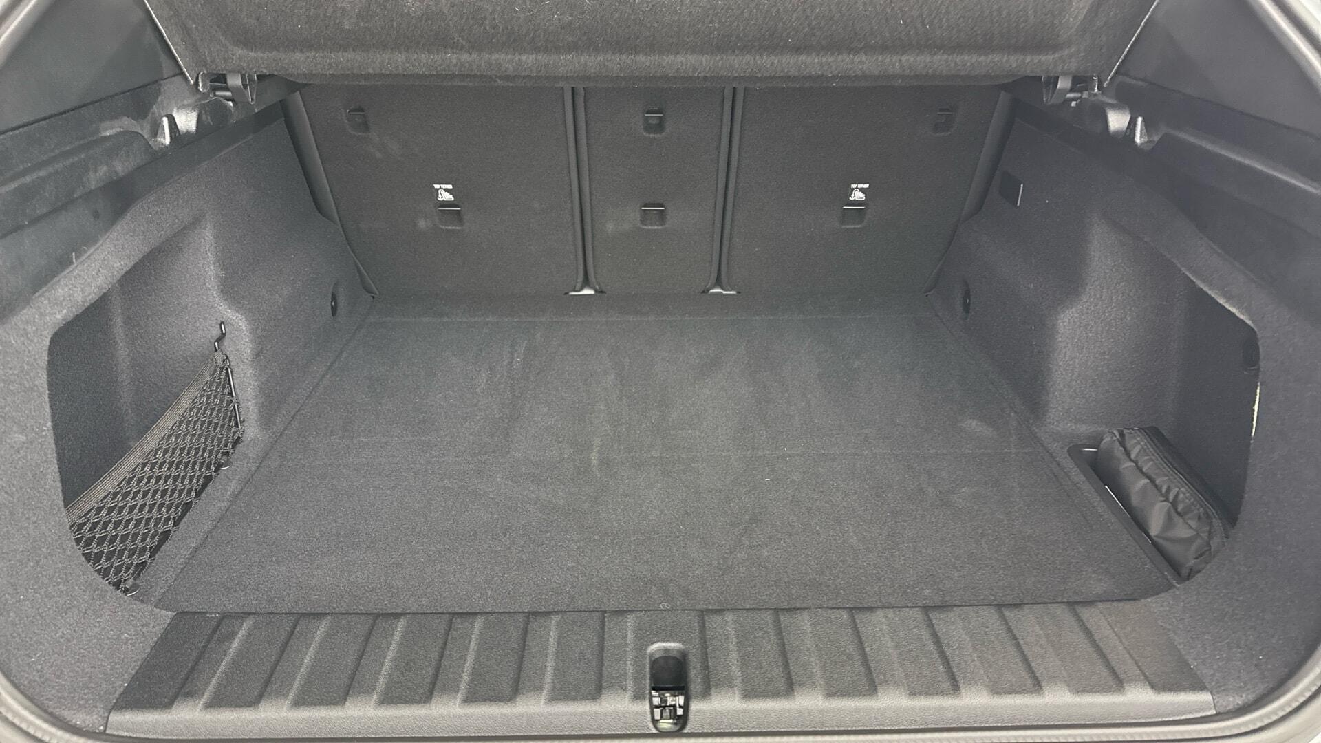 BMW Ix2 view 13